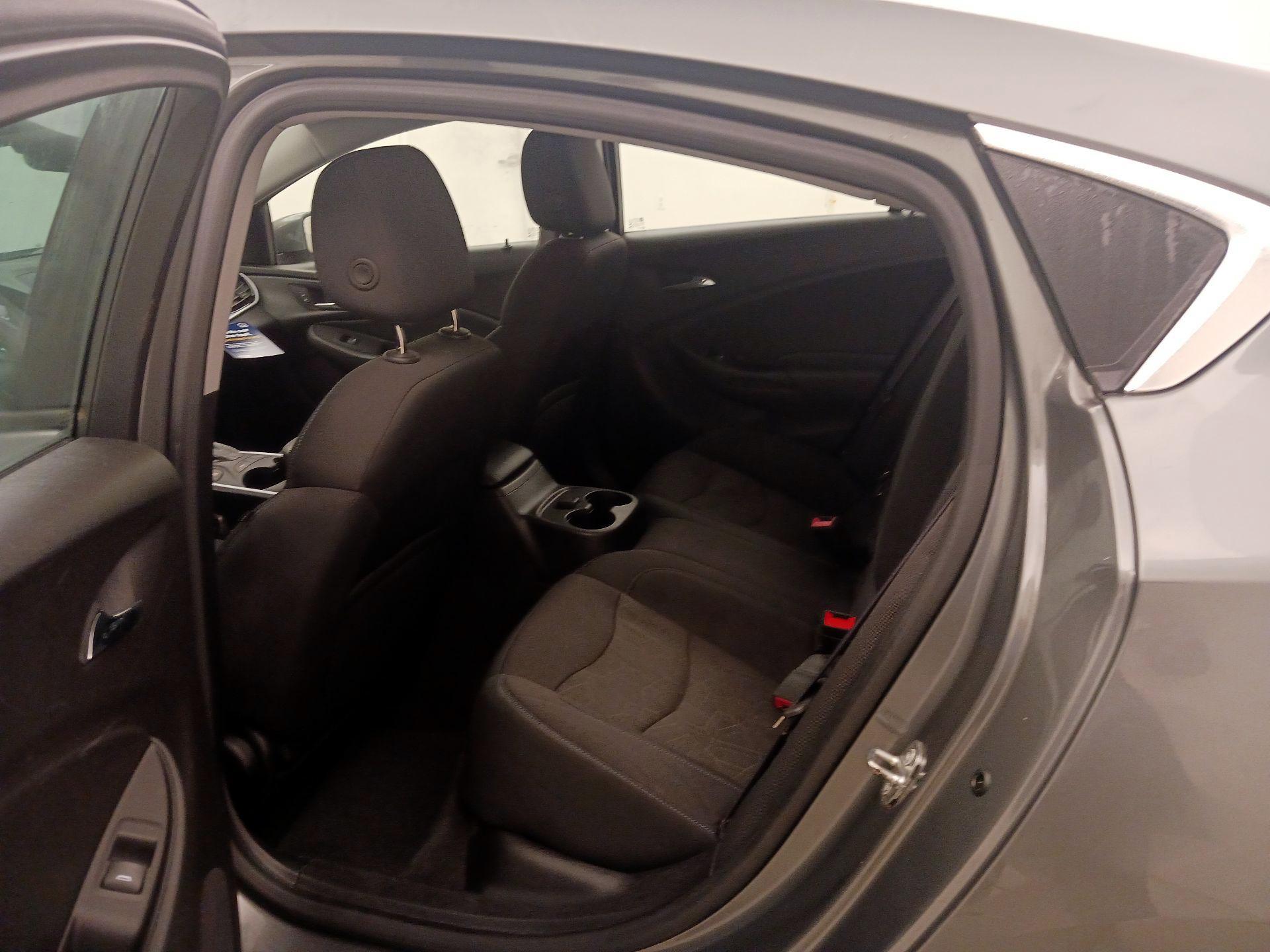 Thumbnail: 2017 Chevrolet Volt - 20