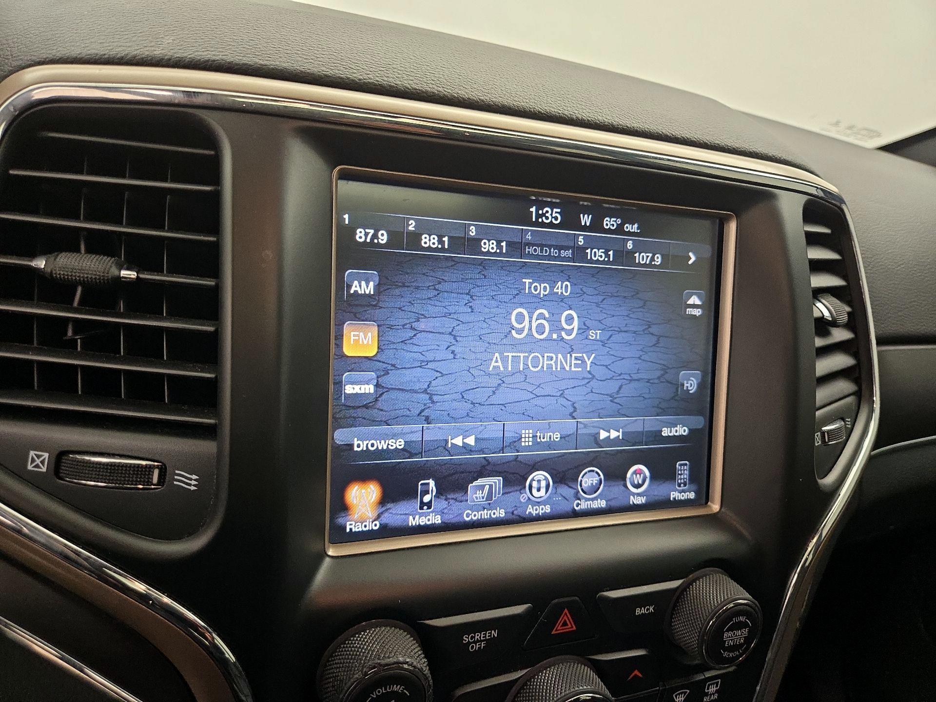 Thumbnail: 2016 Jeep Grand Cherokee - 16