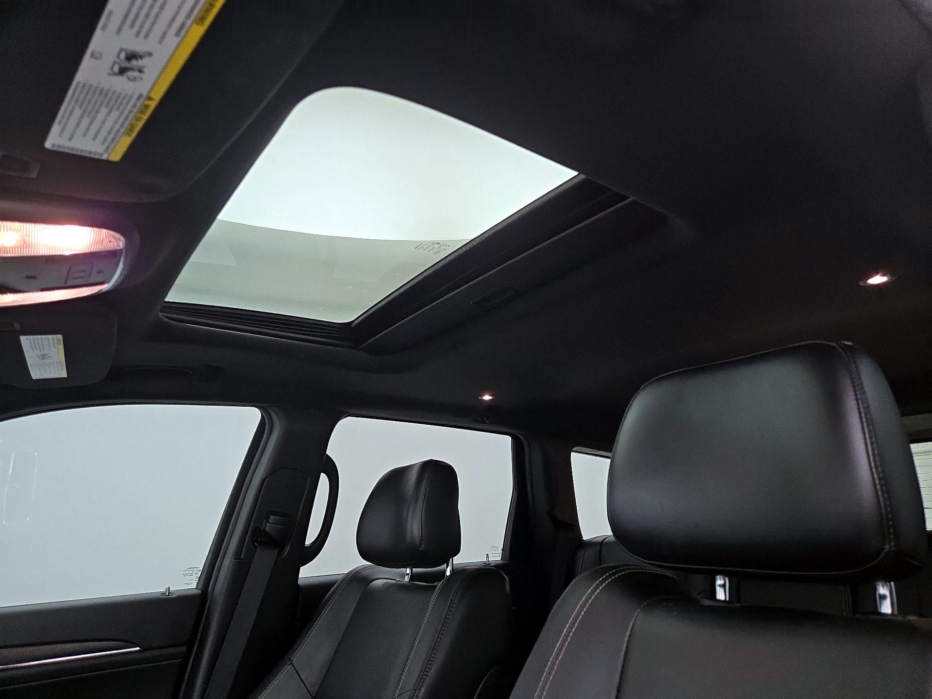 Thumbnail: 2016 Jeep Grand Cherokee - 20