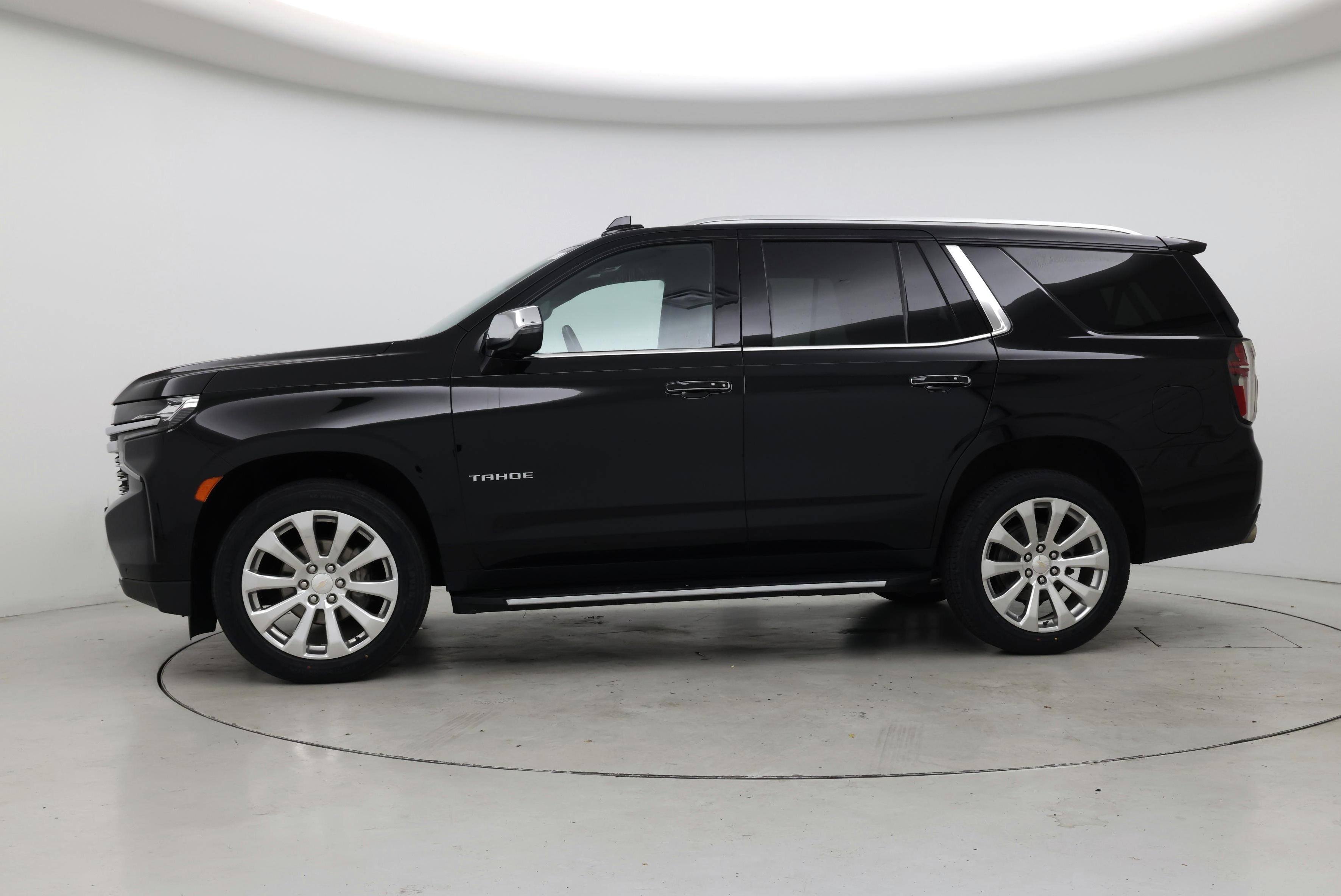 Thumbnail: 2023 Chevrolet Tahoe - 3