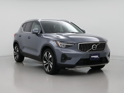 2023 Volvo XC40 B5 Plus Bright Theme