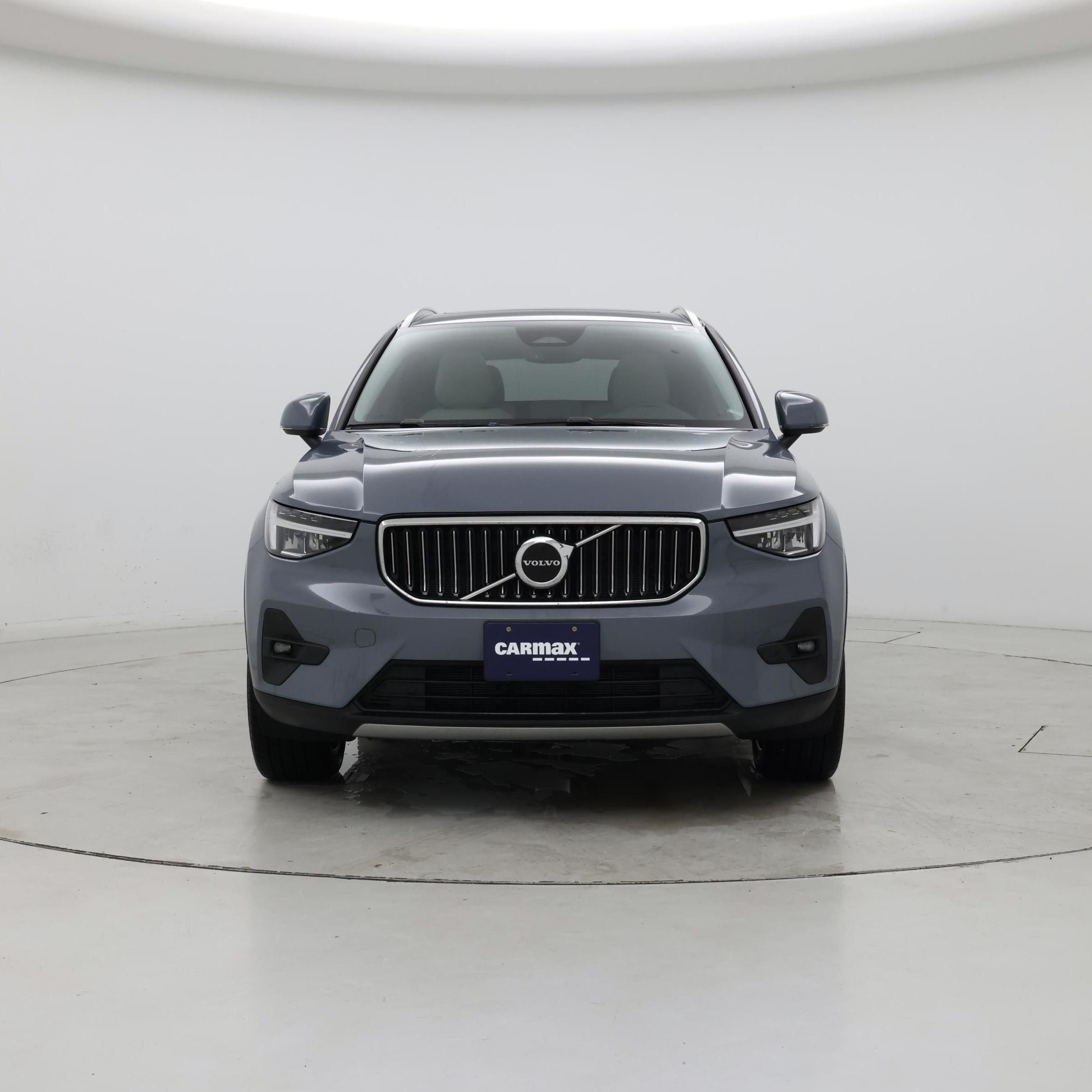 Thumbnail: 2023 Volvo XC40 - 5