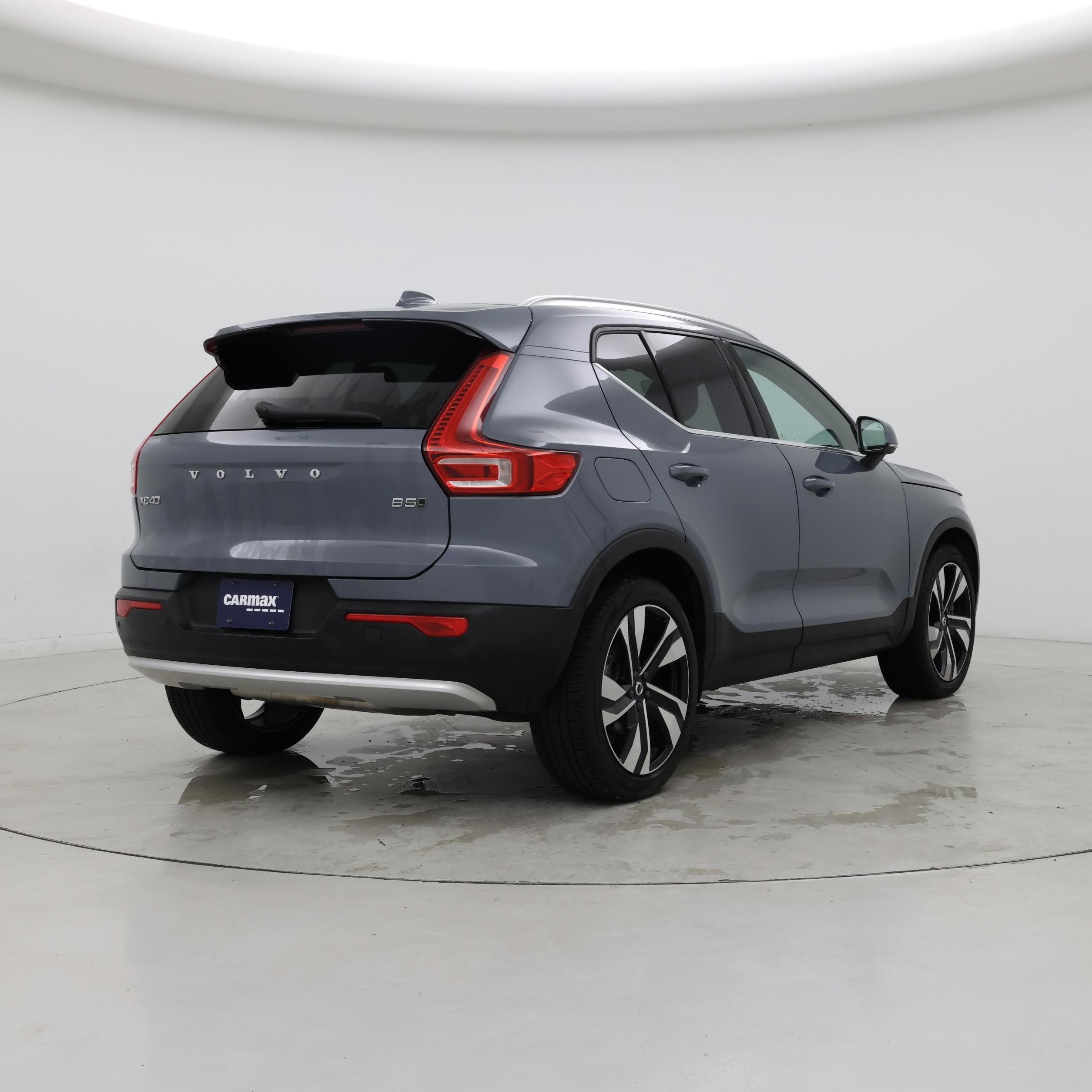 Thumbnail: 2023 Volvo XC40 - 8