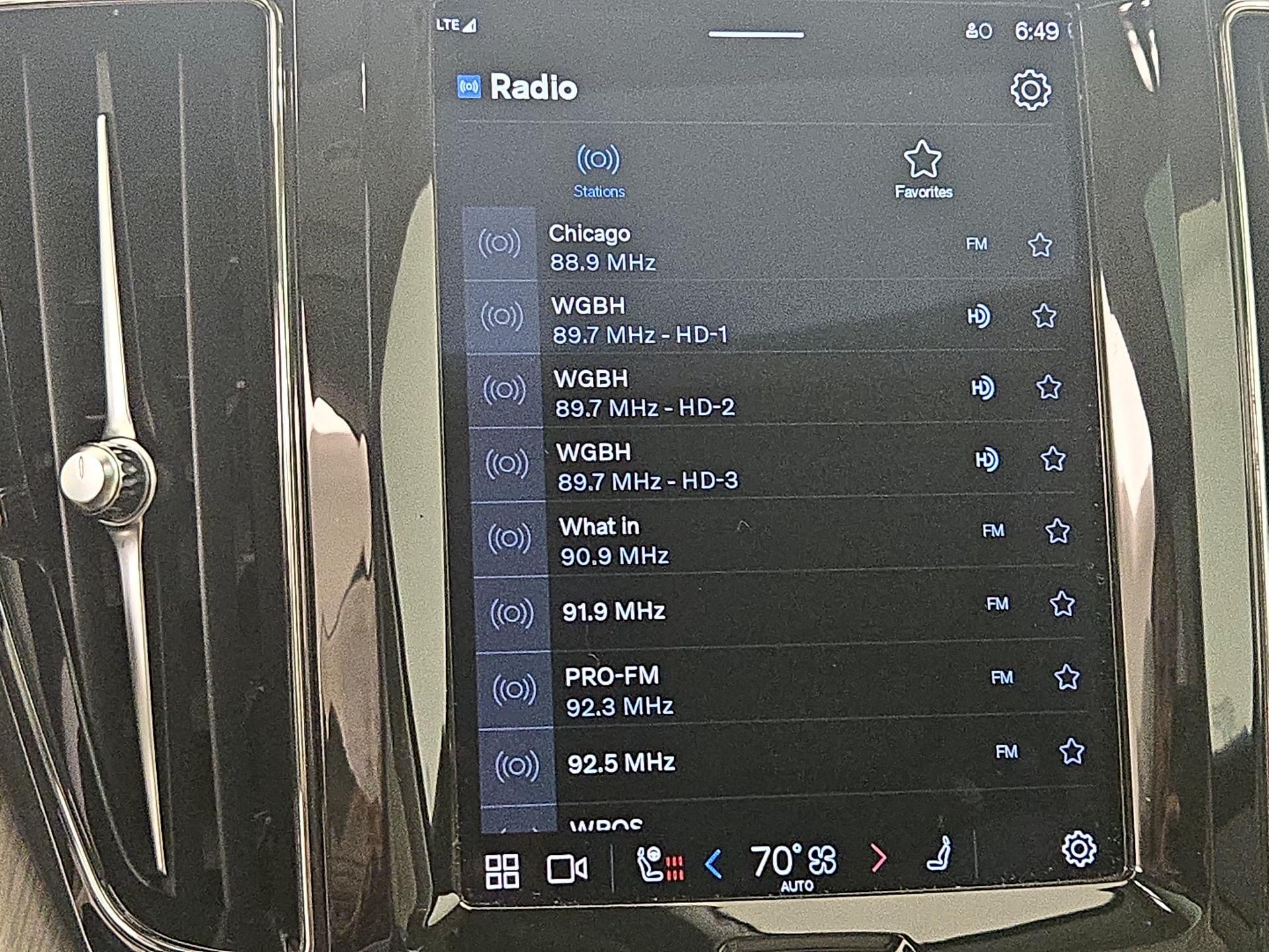 Thumbnail: 2023 Volvo XC60 - 16