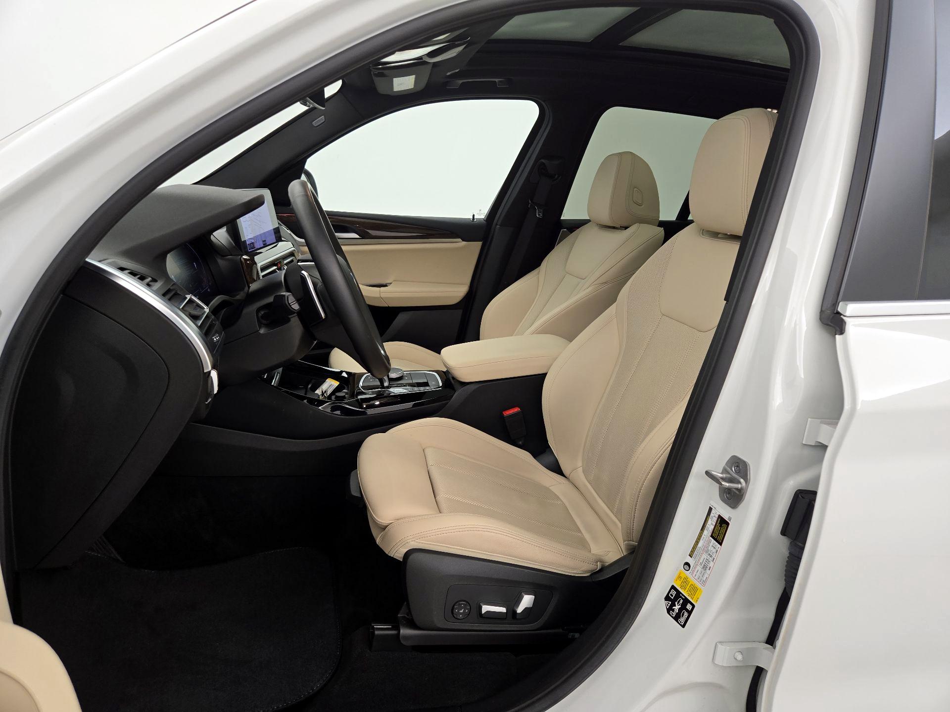 Thumbnail: 2023 BMW X3 - 11