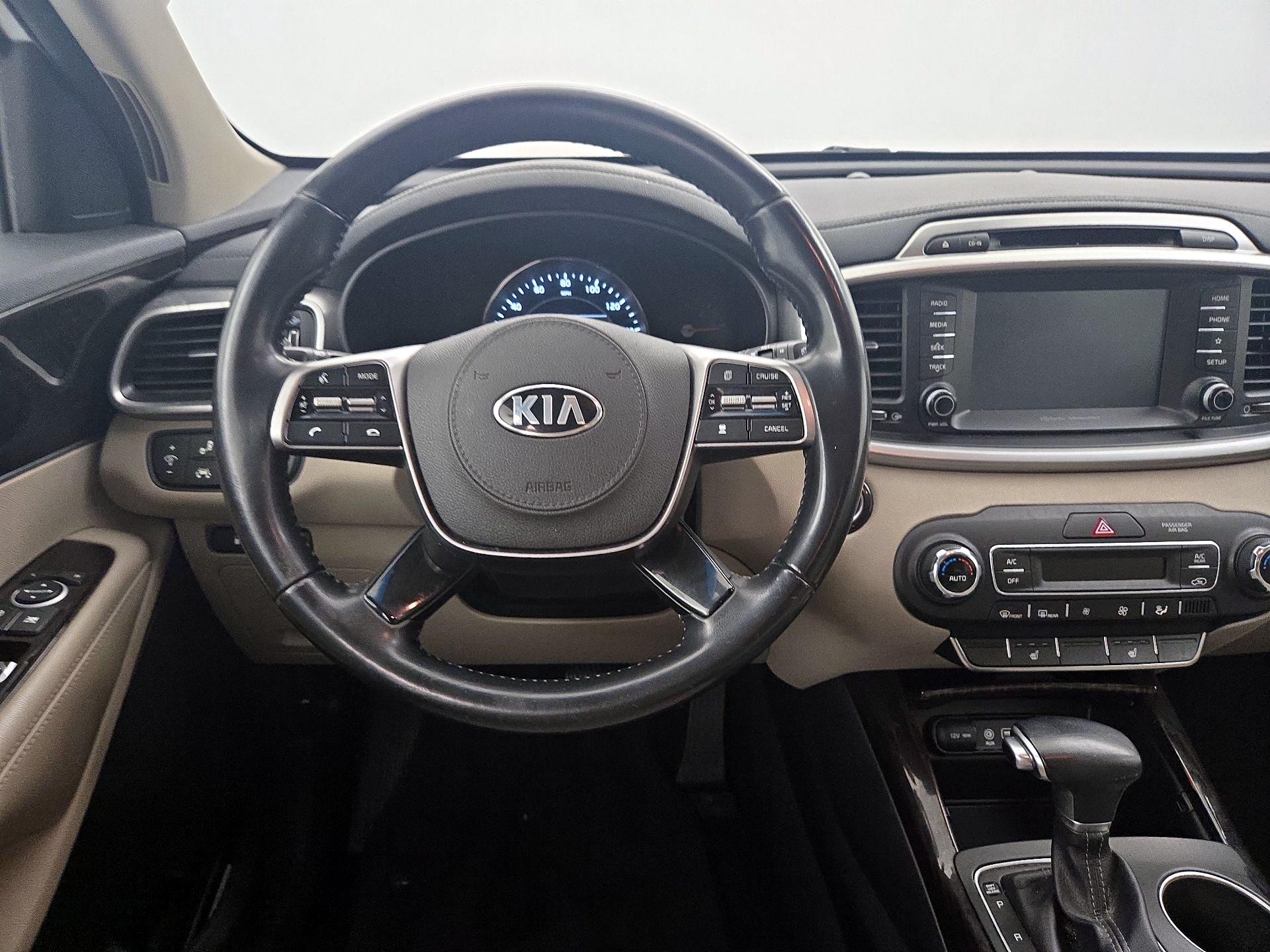 Thumbnail: 2019 Kia Sorento - 10