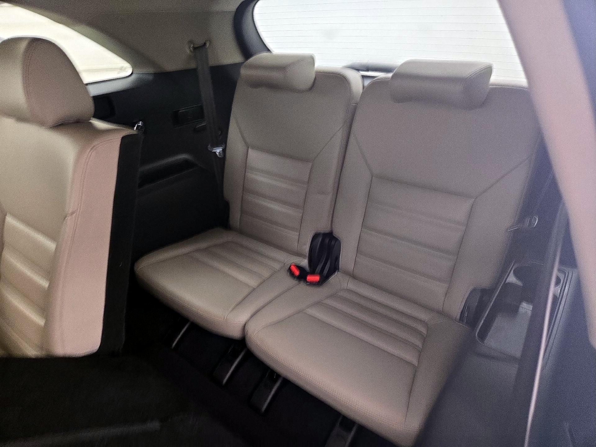 Thumbnail: 2019 Kia Sorento - 20