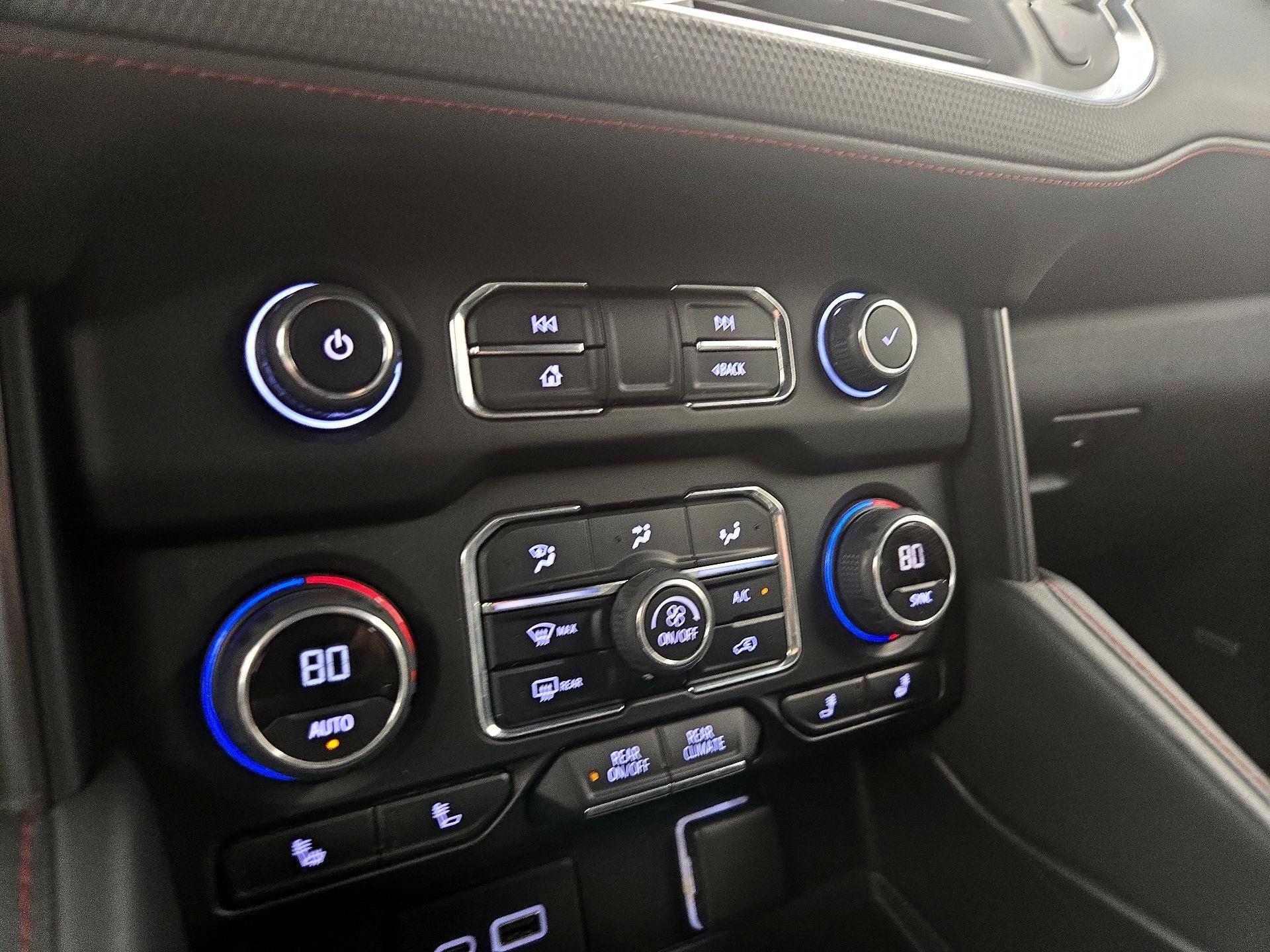 Thumbnail: 2022 Chevrolet Suburban - 16