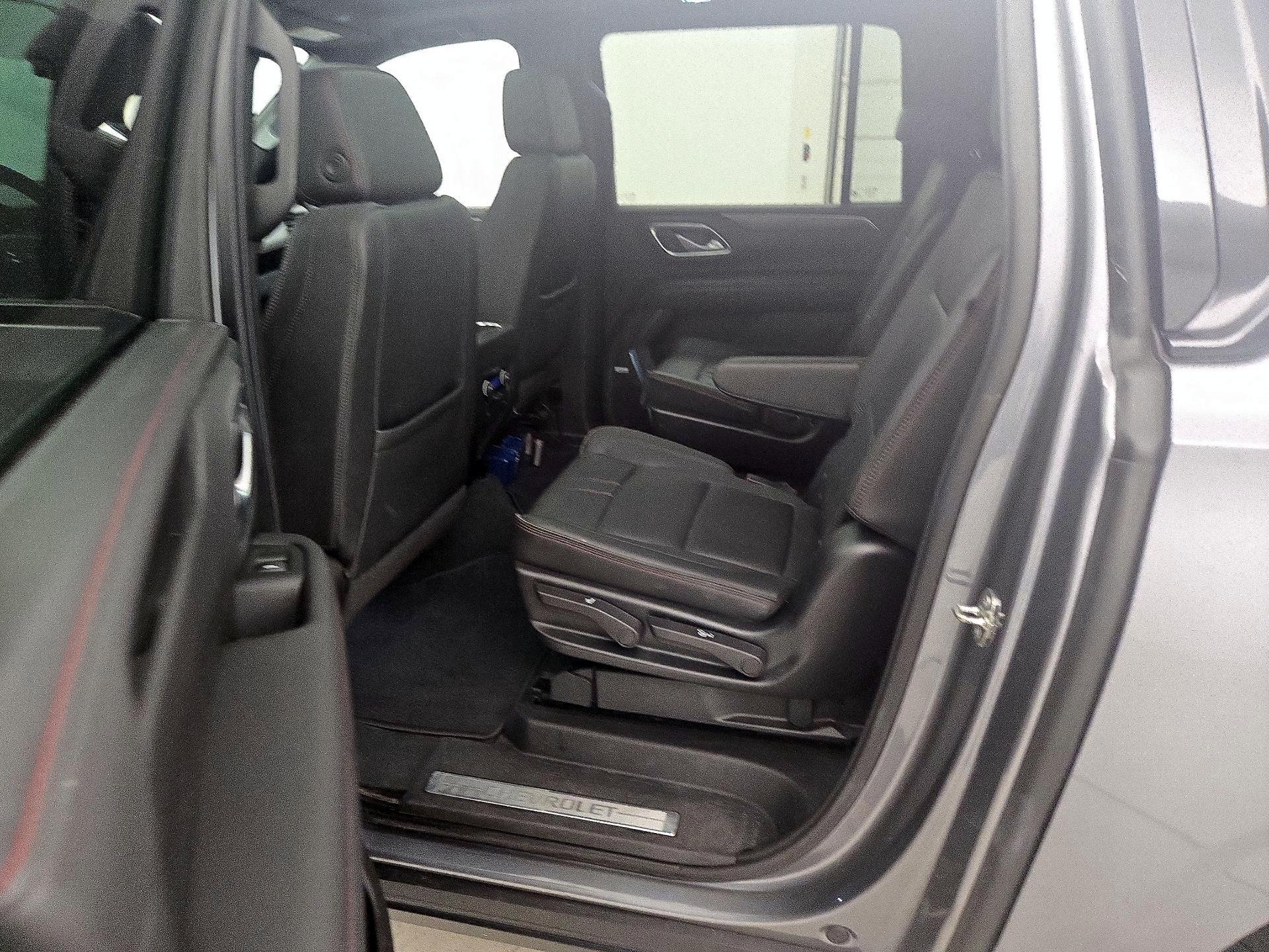 Thumbnail: 2022 Chevrolet Suburban - 20