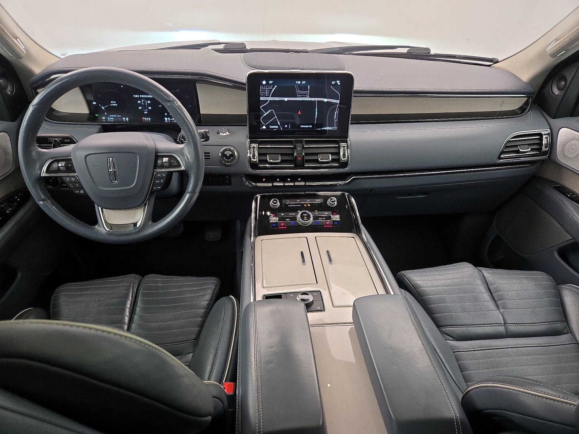 Thumbnail: 2019 Lincoln Navigator - 9