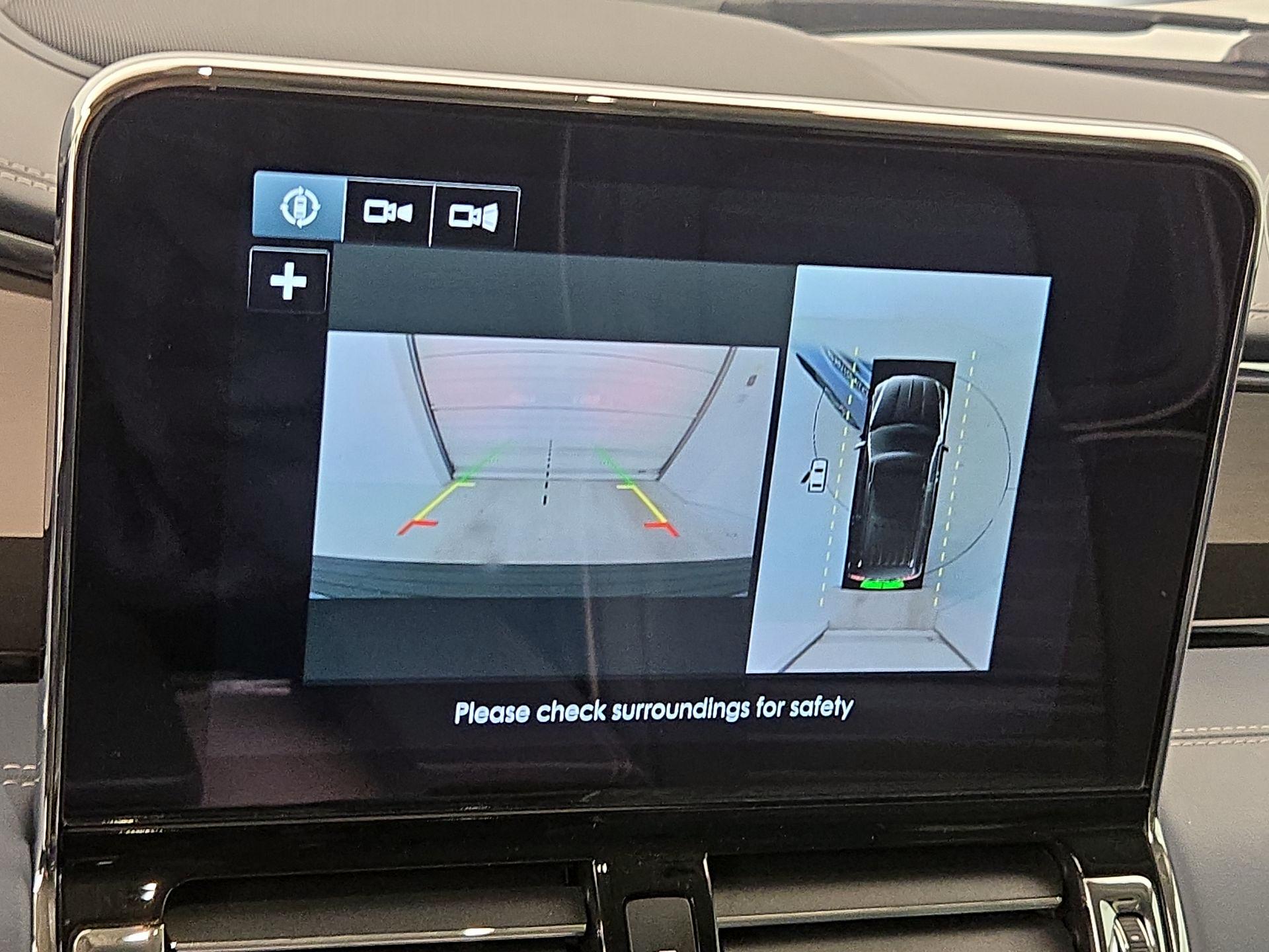 Thumbnail: 2019 Lincoln Navigator - 15