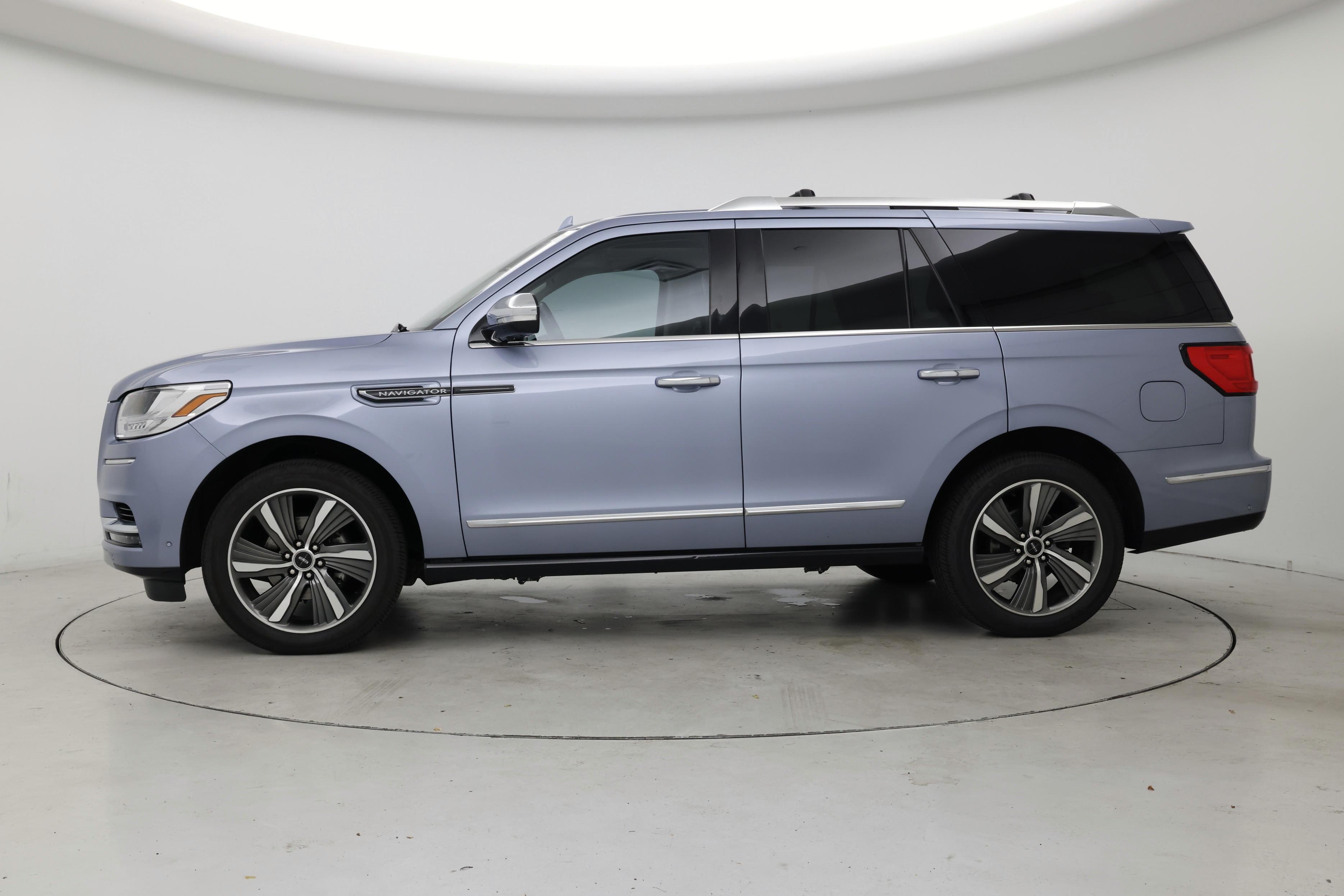 Thumbnail: 2019 Lincoln Navigator - 3