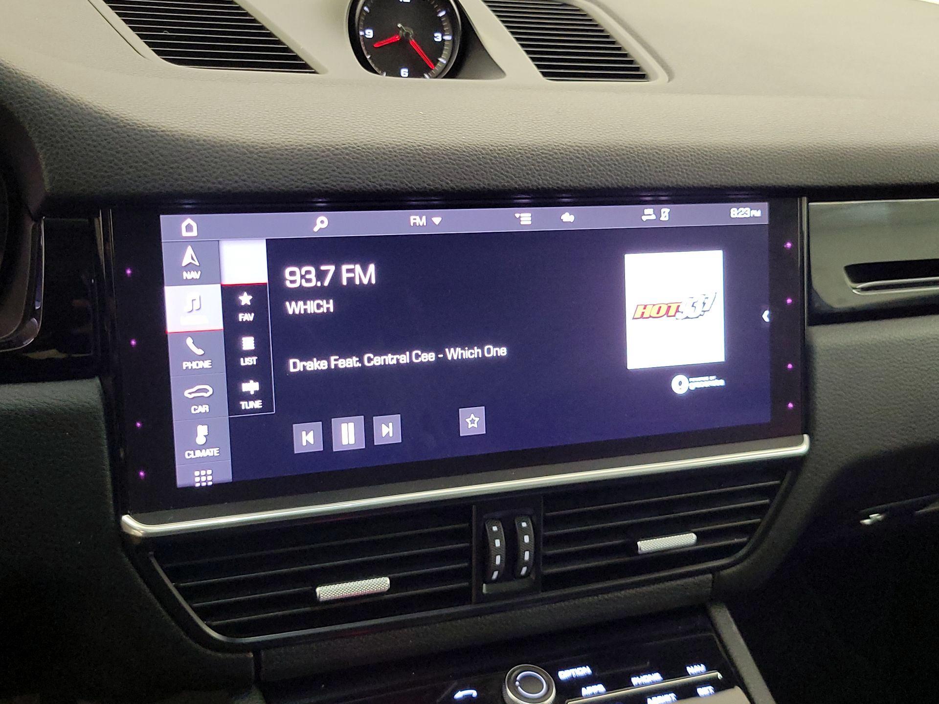 Thumbnail: 2021 Porsche Cayenne - 16