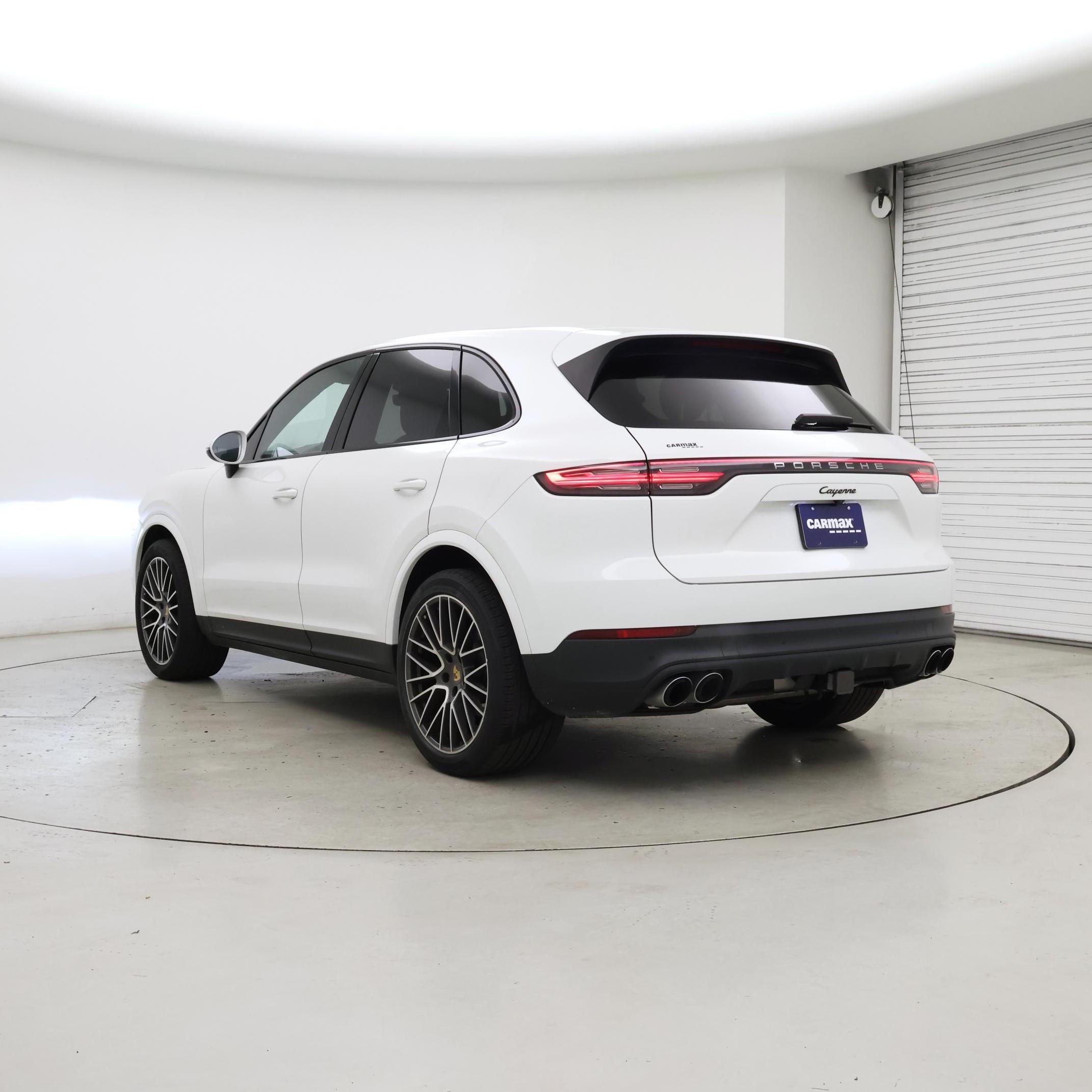 Thumbnail: 2021 Porsche Cayenne - 2