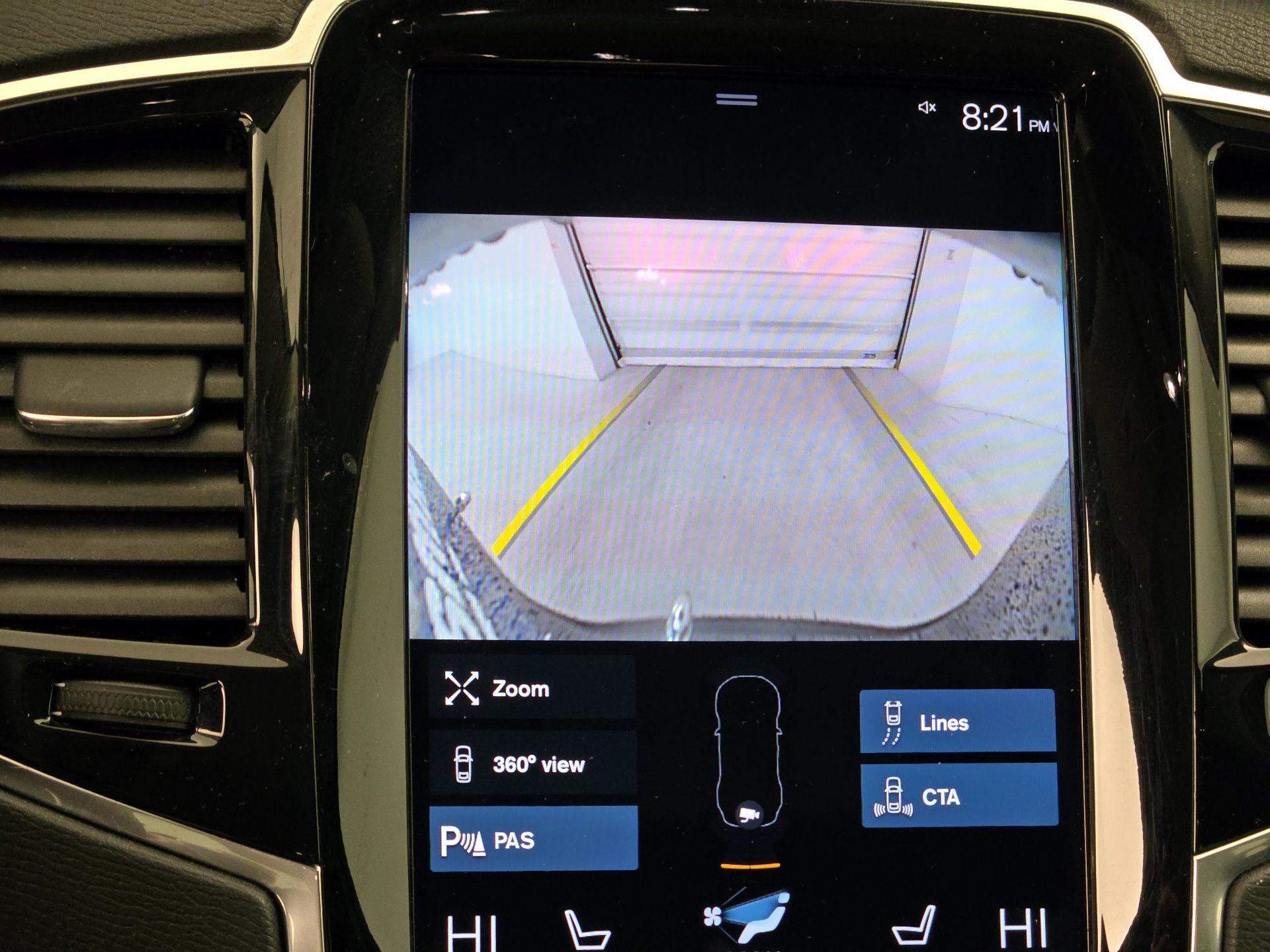Thumbnail: 2022 Volvo XC90 - 15