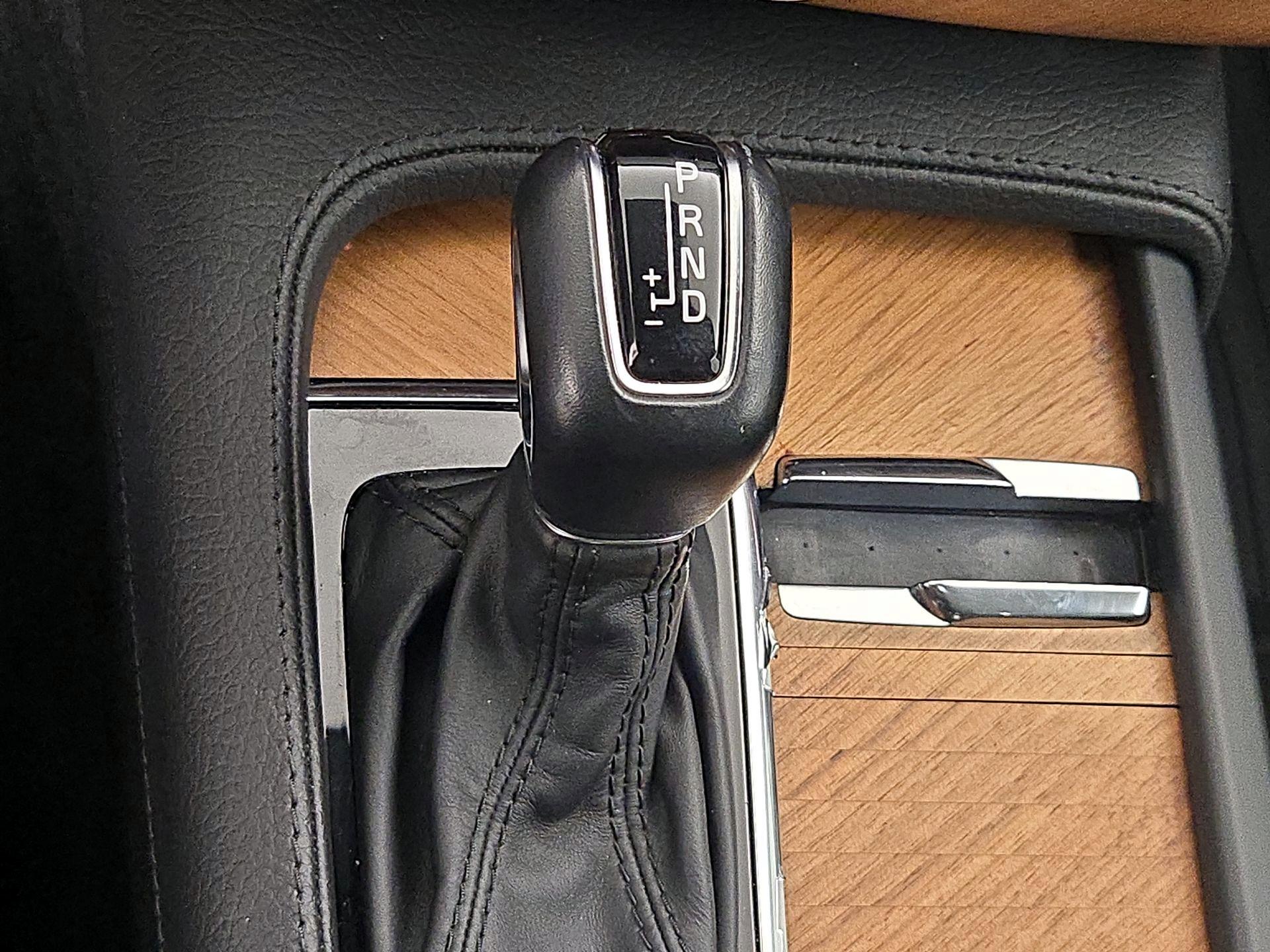 Thumbnail: 2022 Volvo XC90 - 18