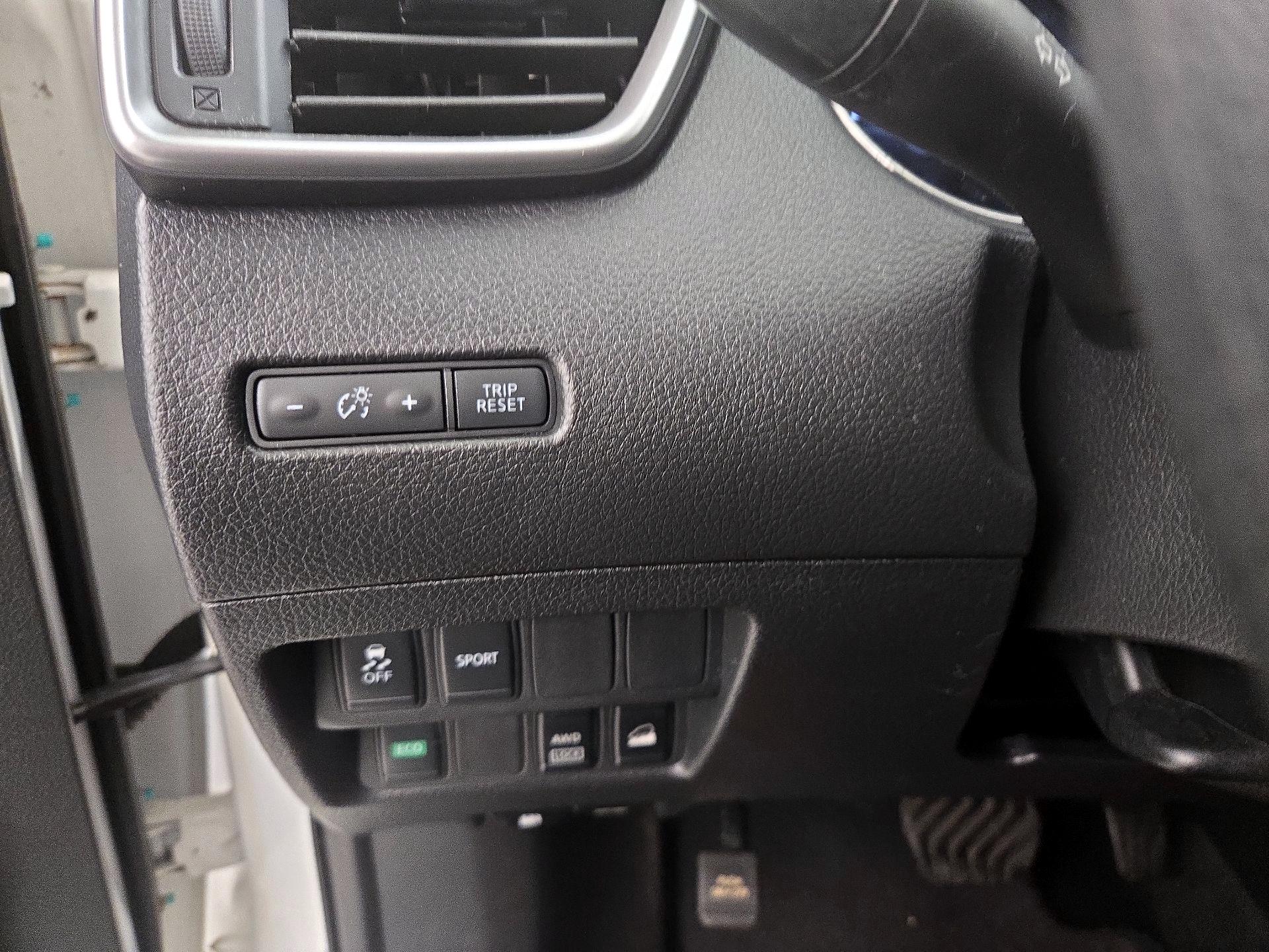 Thumbnail: 2016 Nissan Rogue - 13