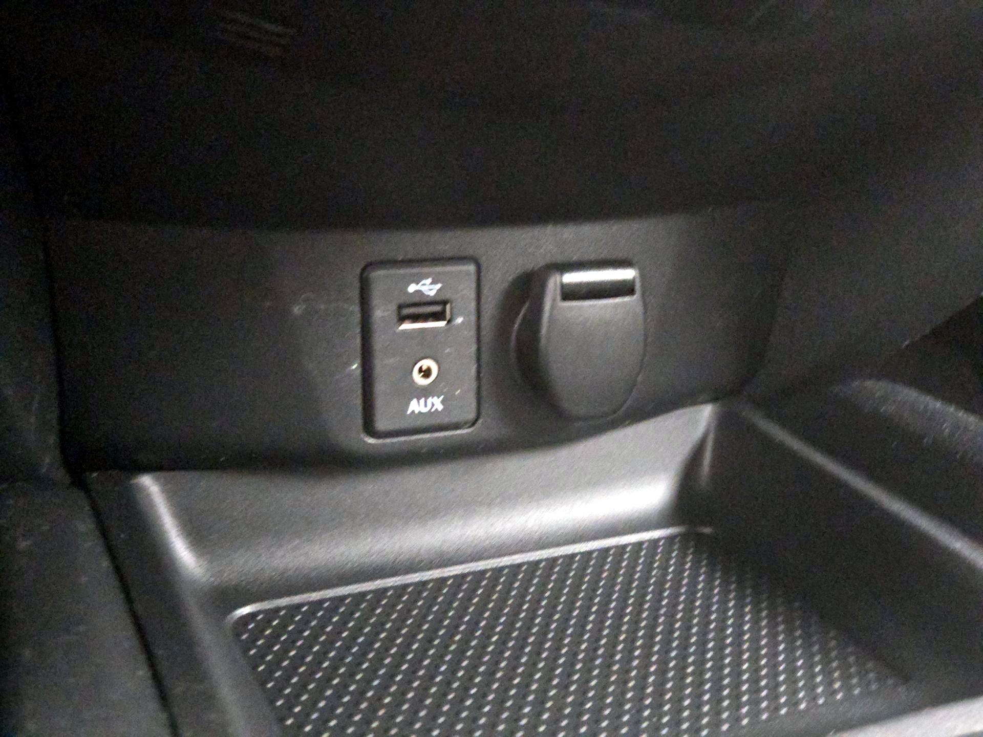 Thumbnail: 2016 Nissan Rogue - 18