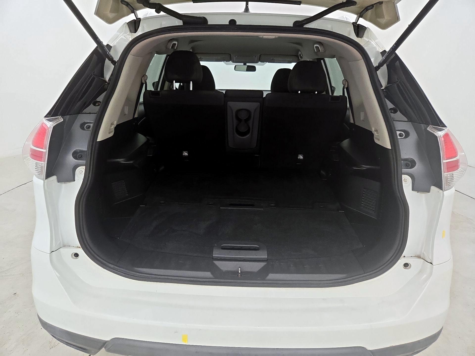 Thumbnail: 2016 Nissan Rogue - 20