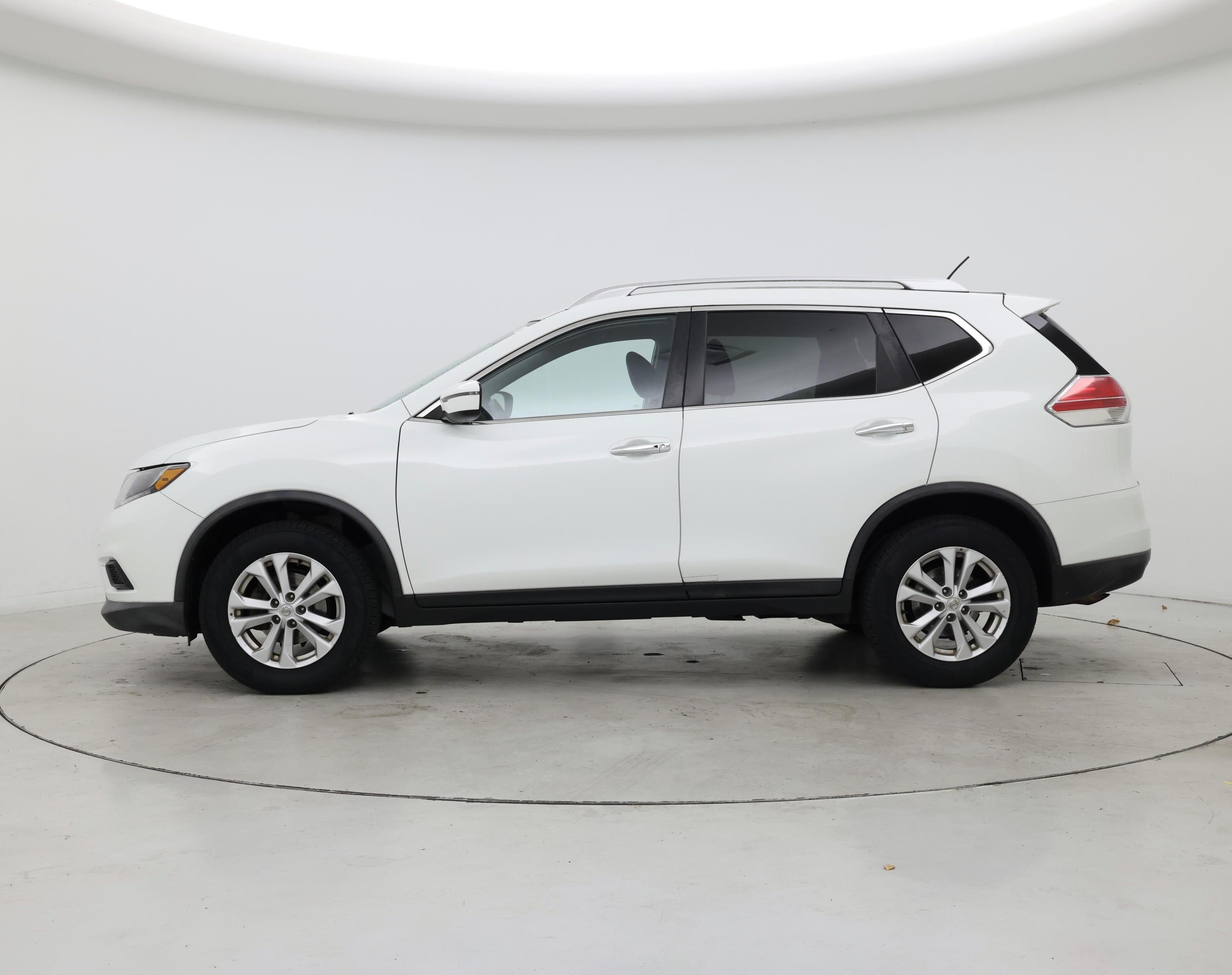 Thumbnail: 2016 Nissan Rogue - 3