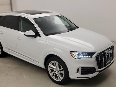 White 2024 Audi Q7 Premium Plus