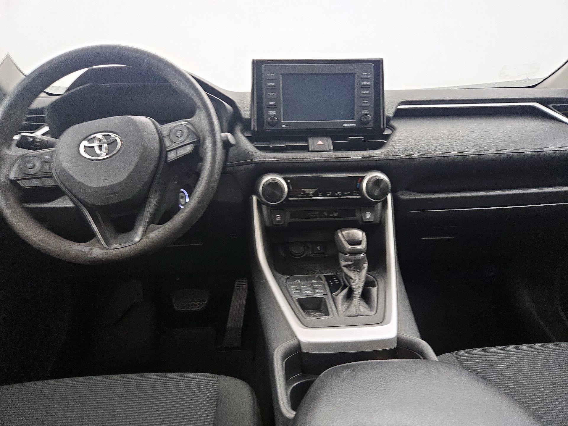 Thumbnail: 2021 Toyota RAV4 - 9