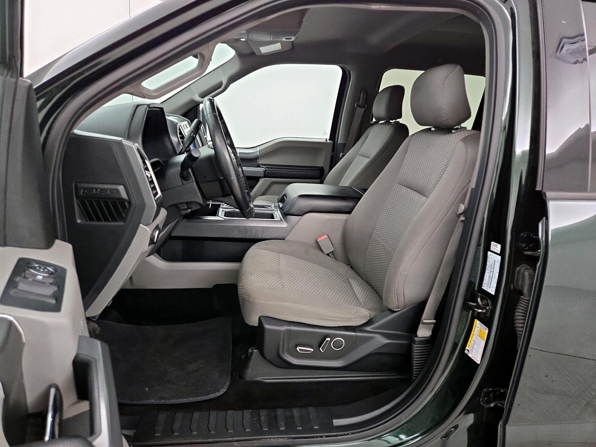 Thumbnail: 2016 Ford F-150 - 11