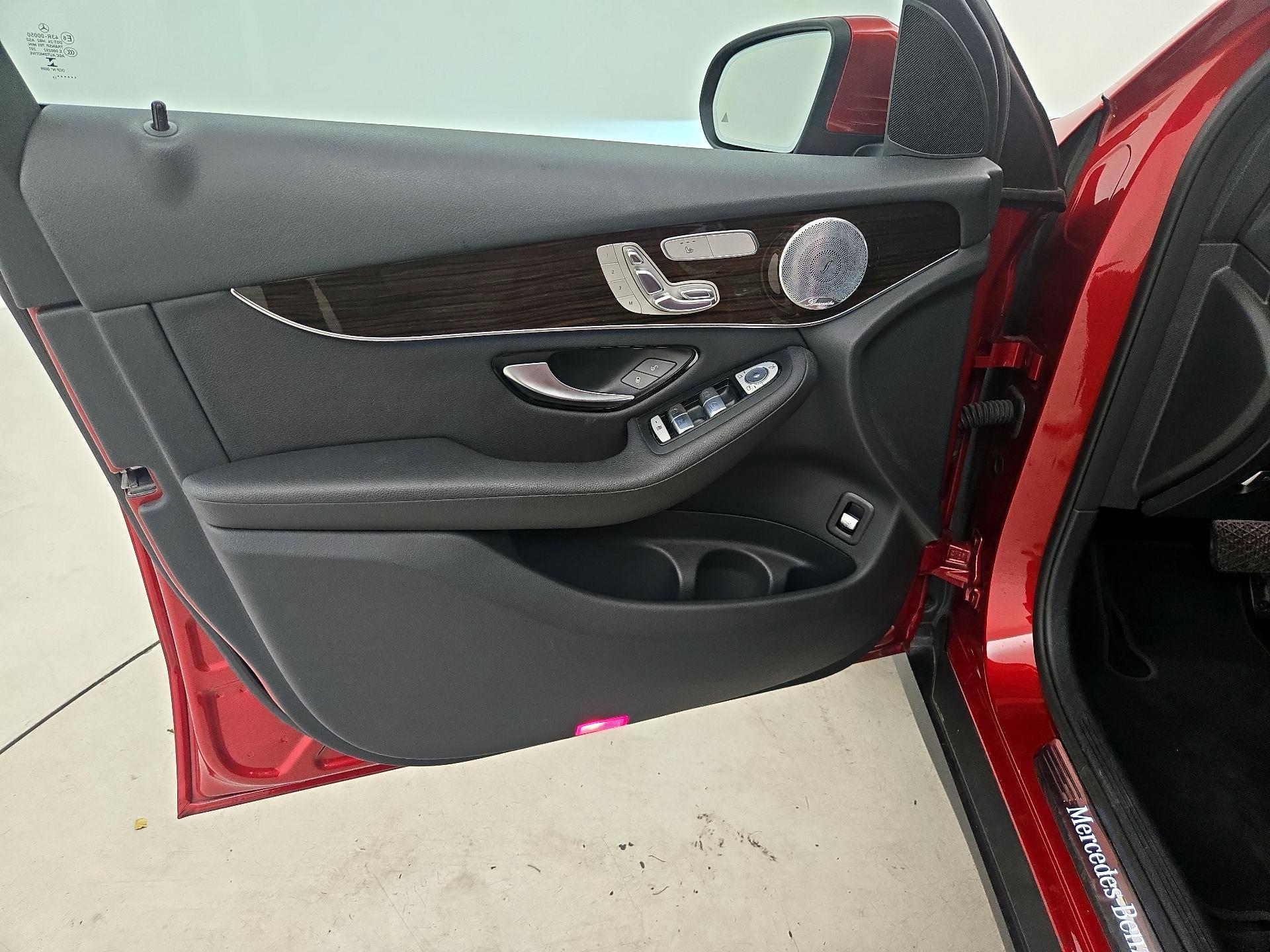 Thumbnail: 2017 Mercedes-Benz GLC - 12