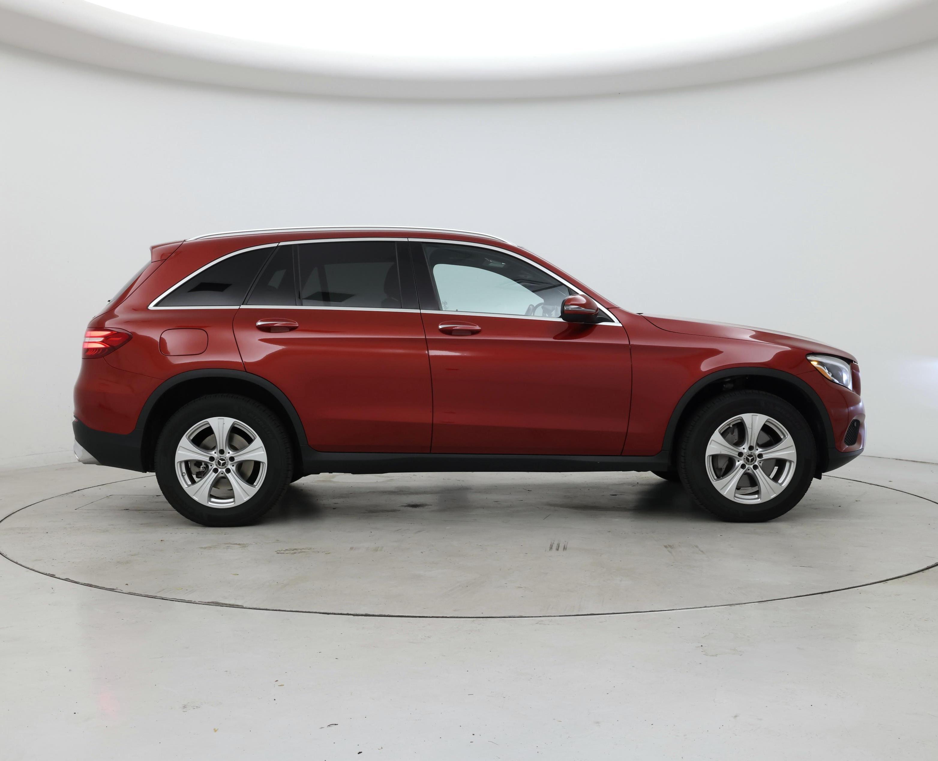 Thumbnail: 2017 Mercedes-Benz GLC - 7
