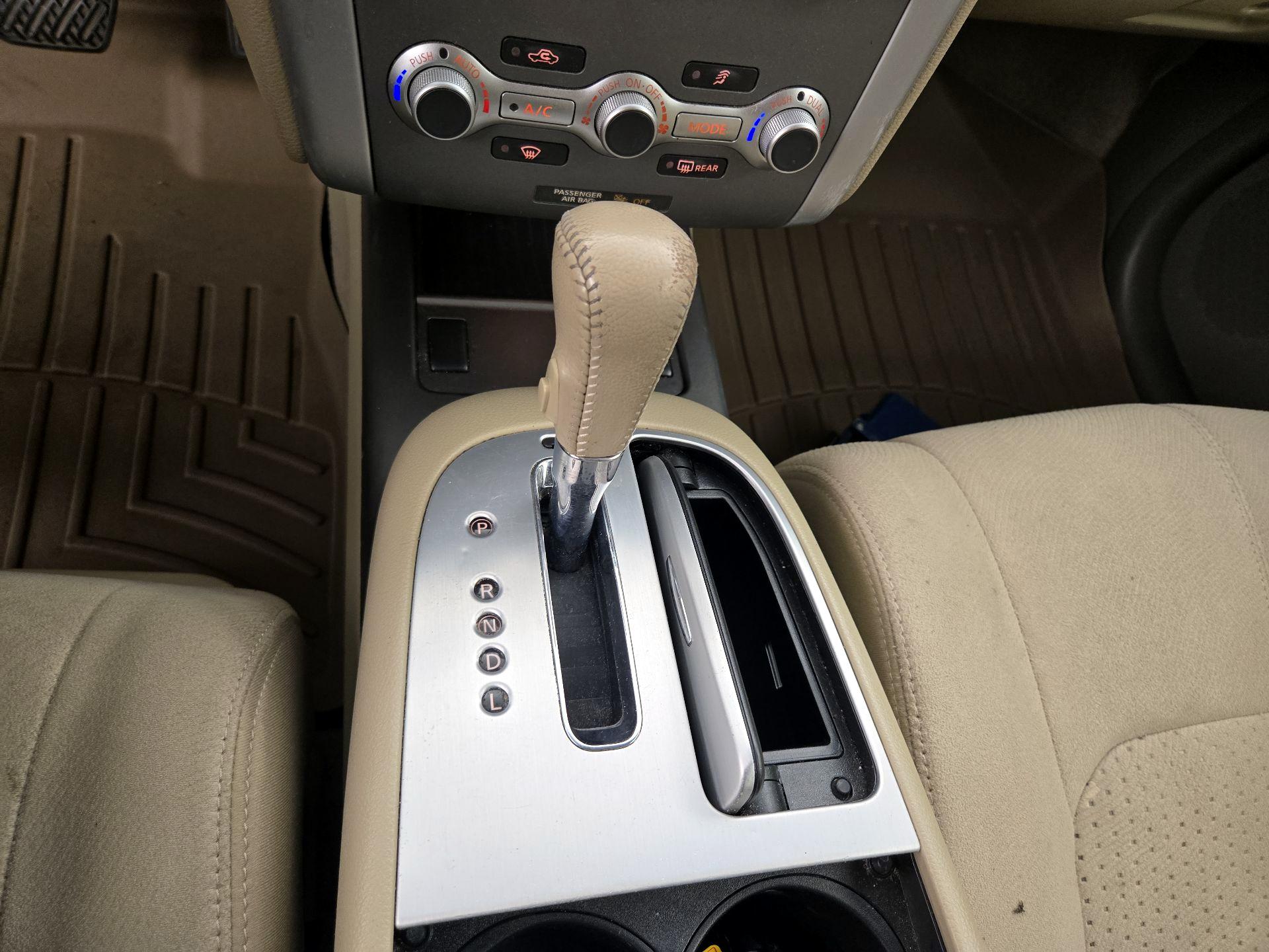 Thumbnail: 2014 Nissan Murano - 17