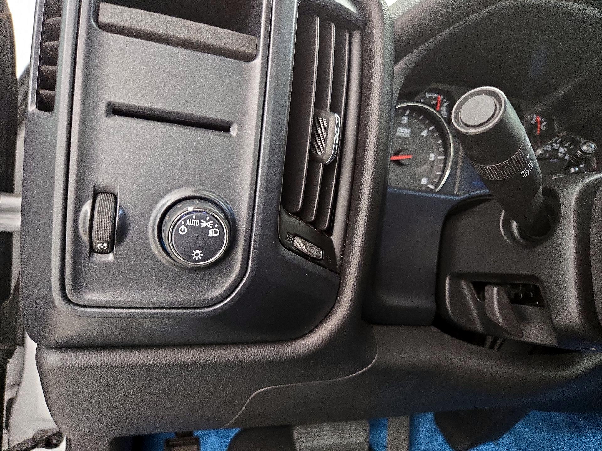 Thumbnail: 2017 Chevrolet Silverado 1500 - 13