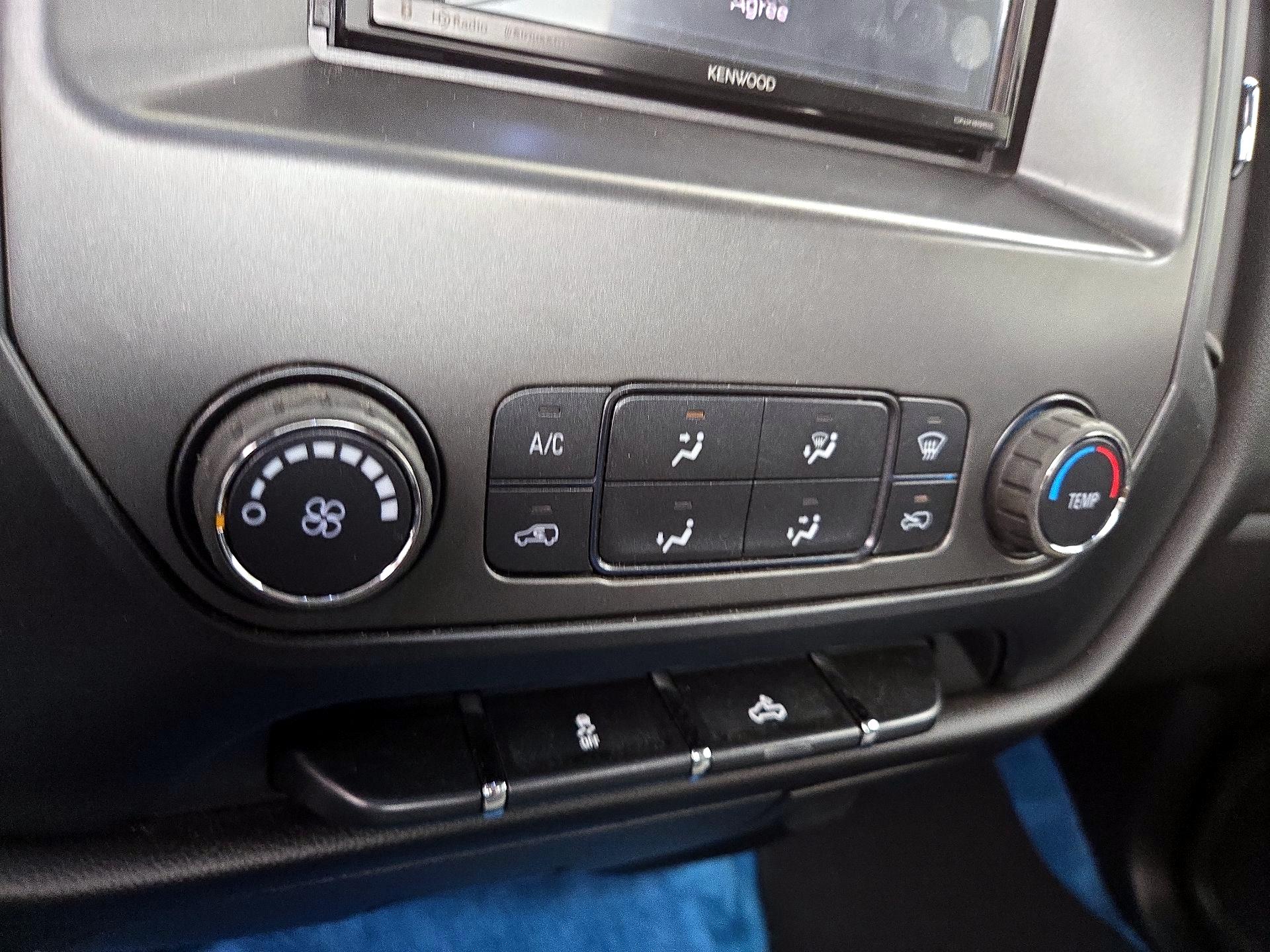 Thumbnail: 2017 Chevrolet Silverado 1500 - 15
