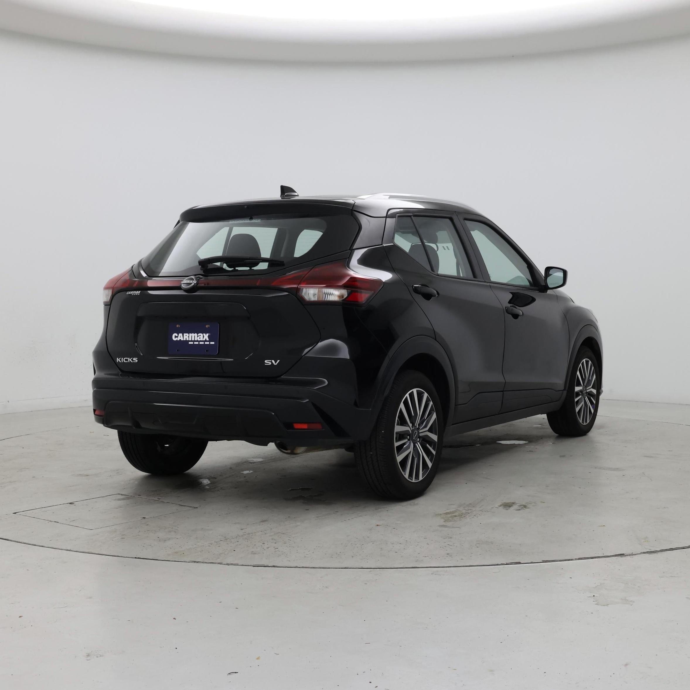 Thumbnail: 2024 Nissan Kicks - 8