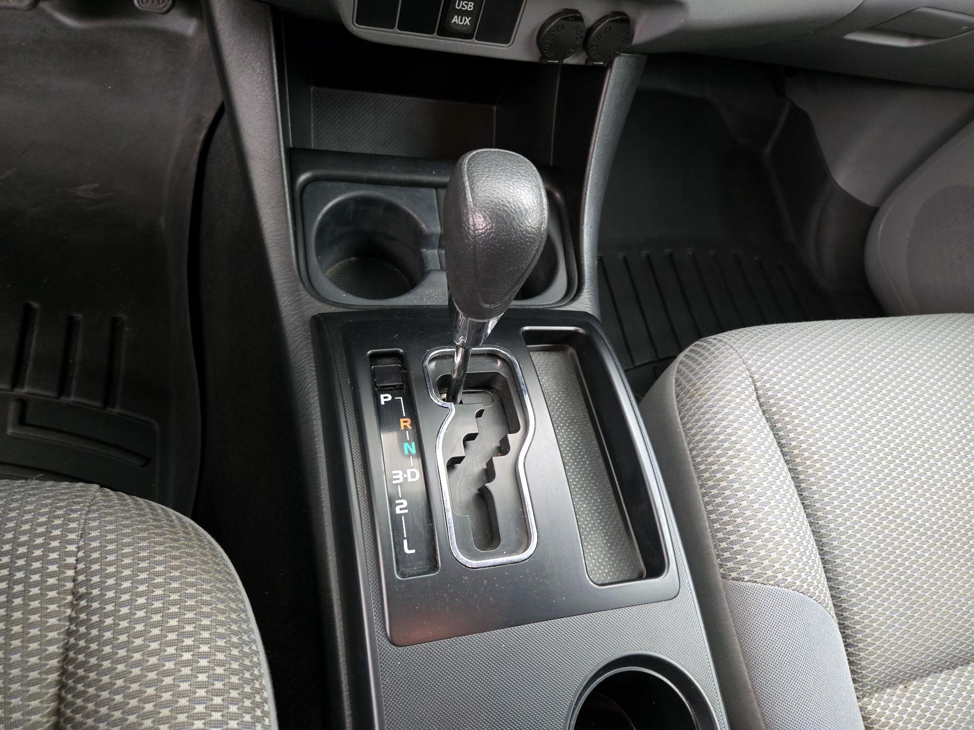 Thumbnail: 2015 Toyota Tacoma - 16