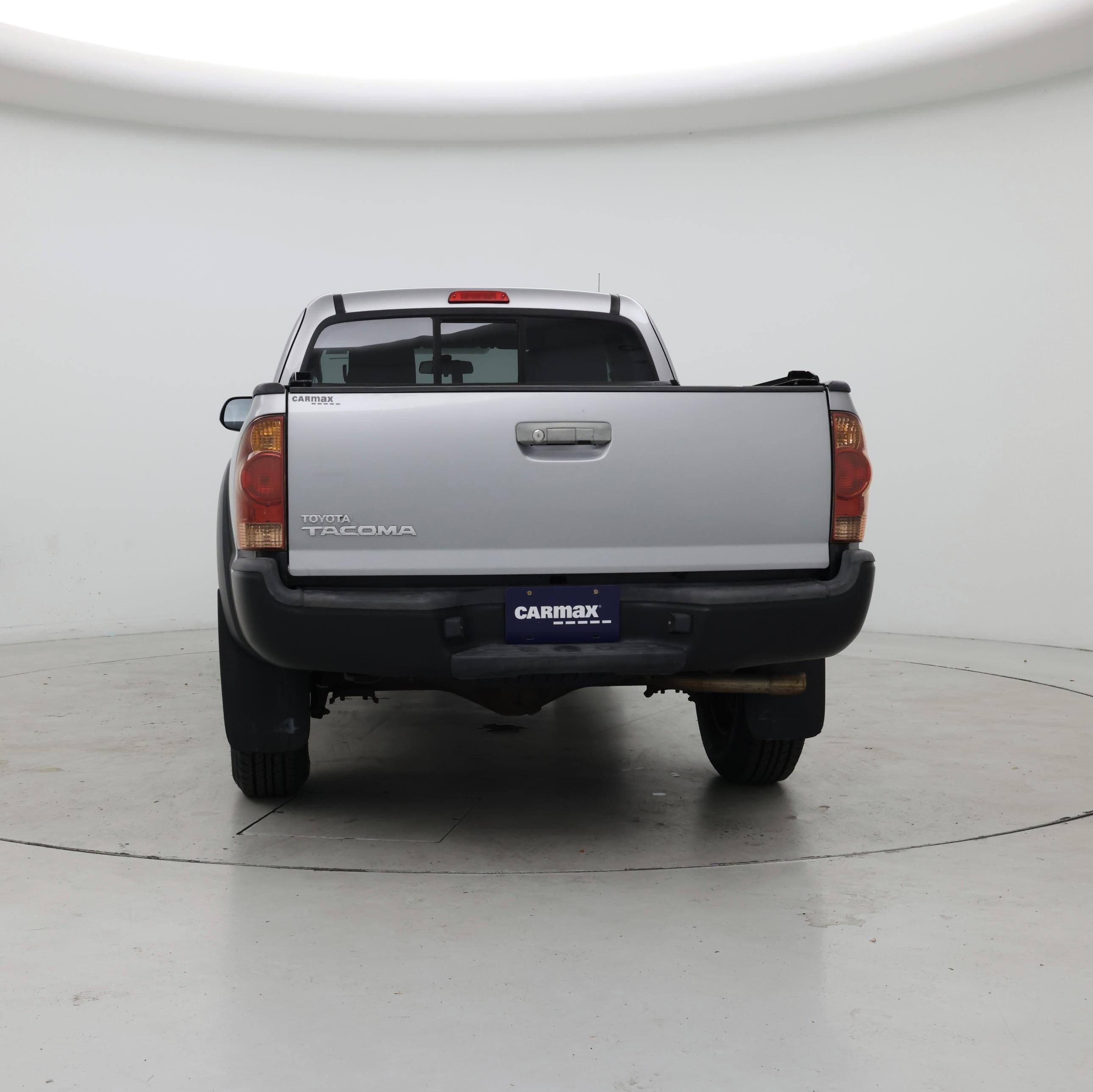 Thumbnail: 2015 Toyota Tacoma - 6