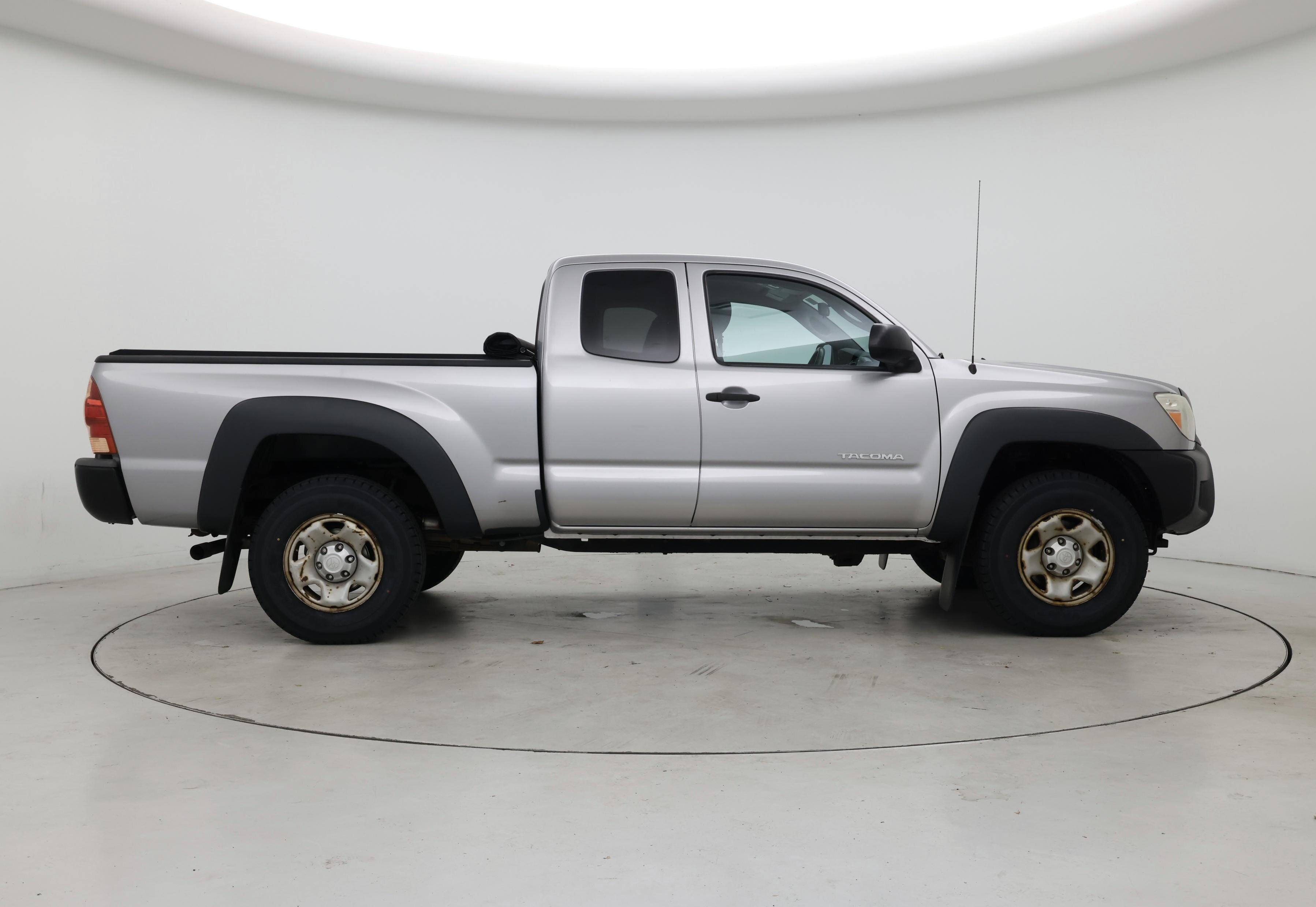 Thumbnail: 2015 Toyota Tacoma - 7