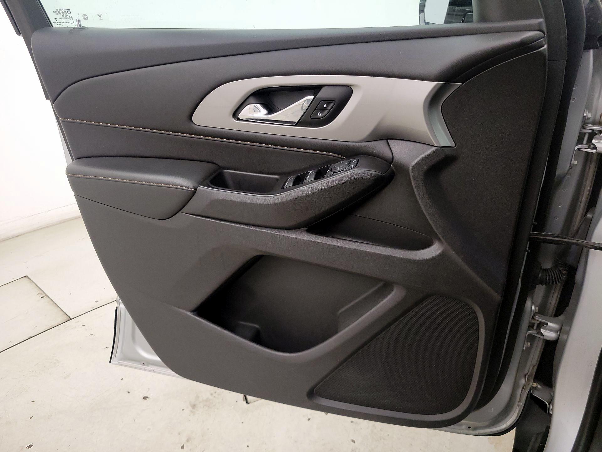 Thumbnail: 2019 Chevrolet Traverse - 12