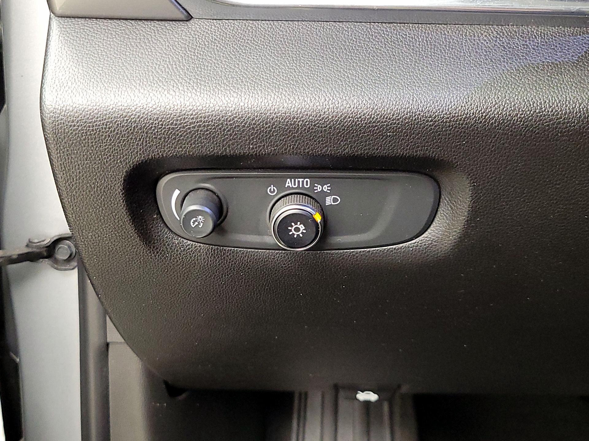 Thumbnail: 2019 Chevrolet Traverse - 13