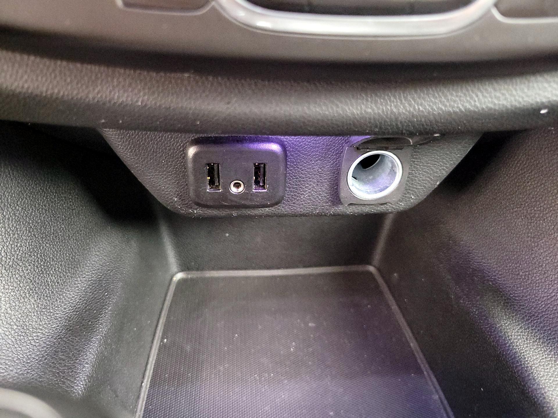 Thumbnail: 2019 Chevrolet Traverse - 18