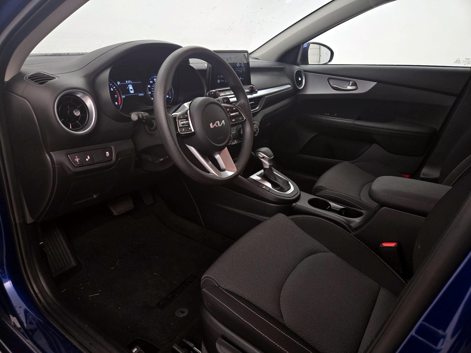 Thumbnail: 2024 Kia Forte - 11