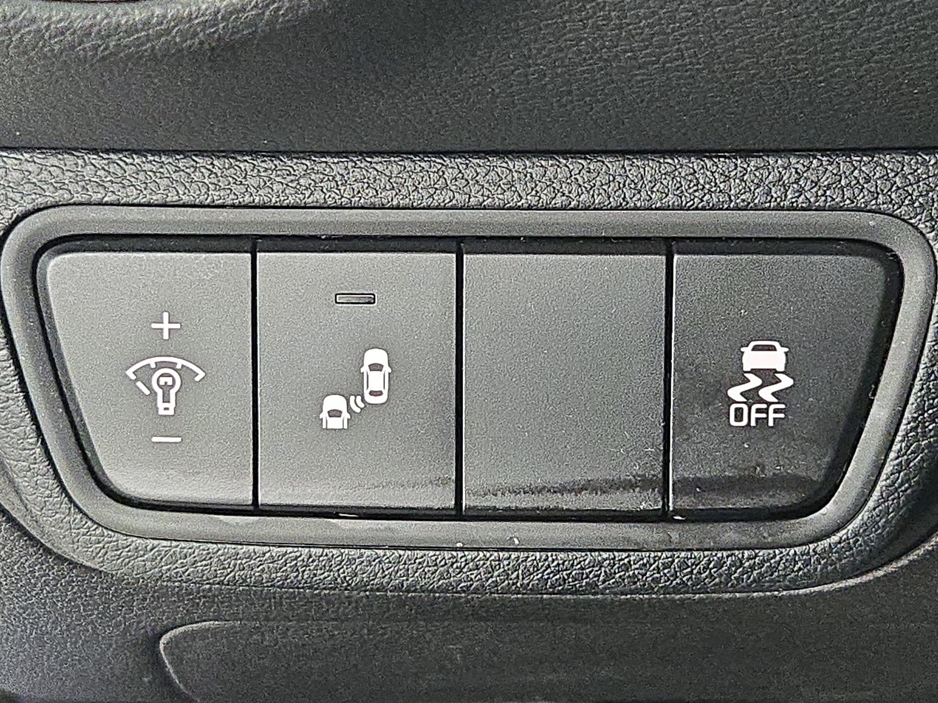 Thumbnail: 2024 Kia Forte - 13