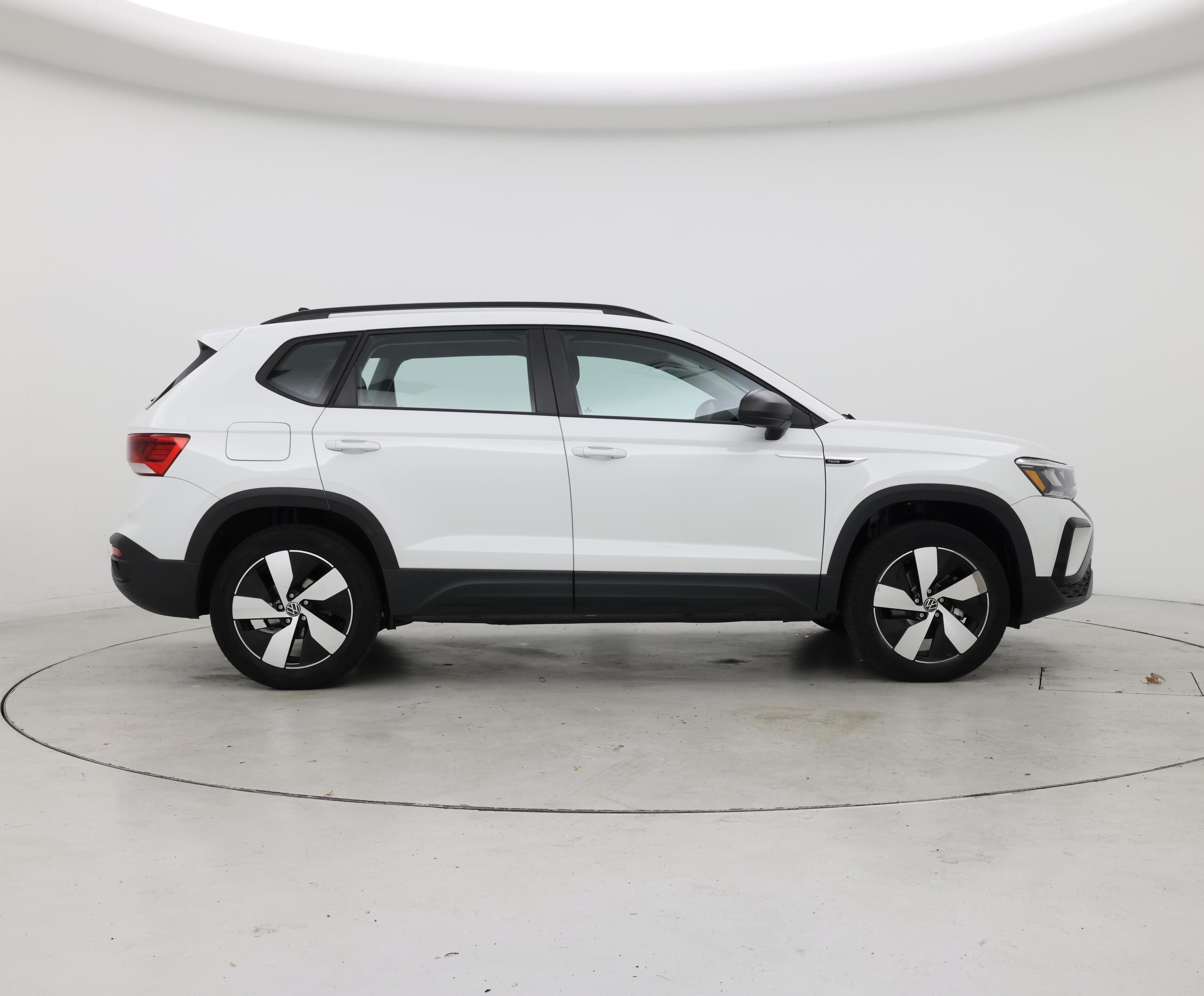 Thumbnail: 2024 Volkswagen Taos - 7