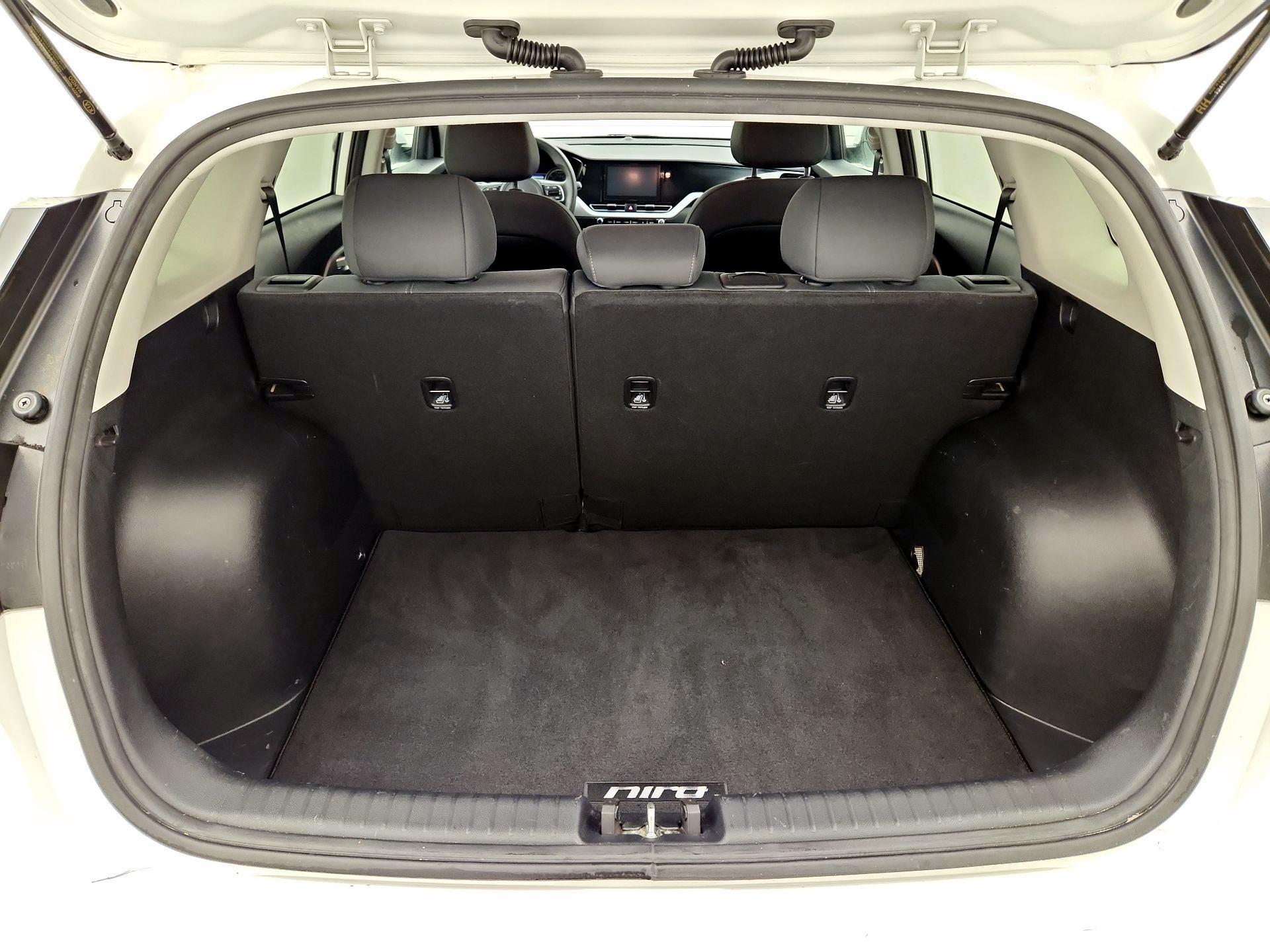 Thumbnail: 2022 Kia Niro - 20