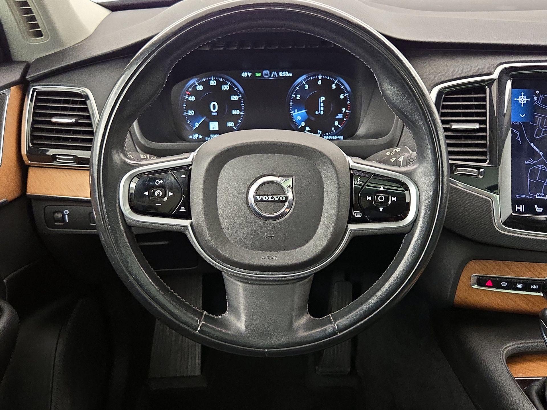 Thumbnail: 2021 Volvo XC90 - 10