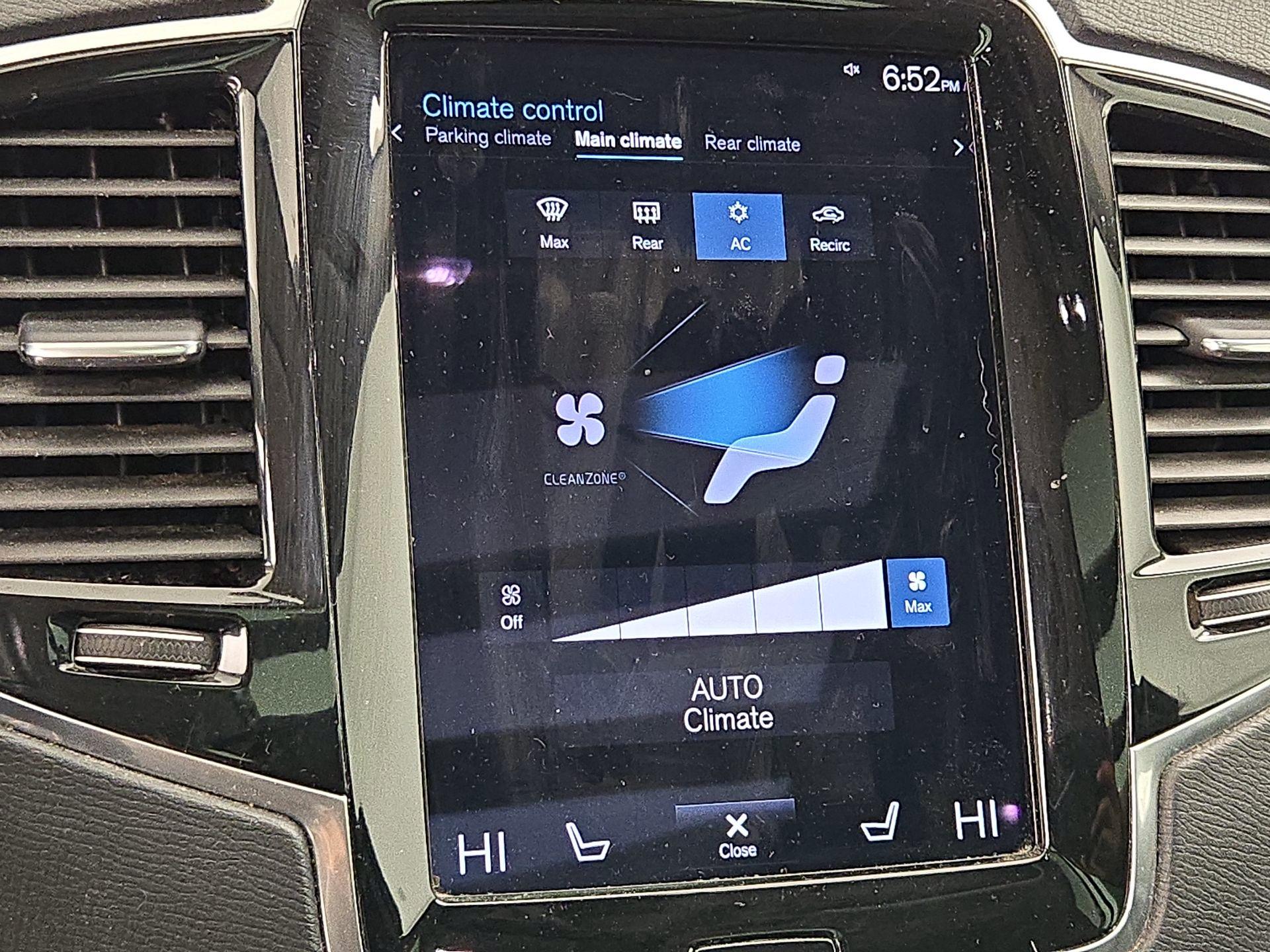 Thumbnail: 2021 Volvo XC90 - 17