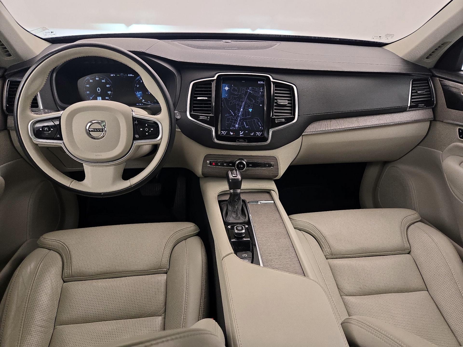 Thumbnail: 2022 Volvo XC90 - 9