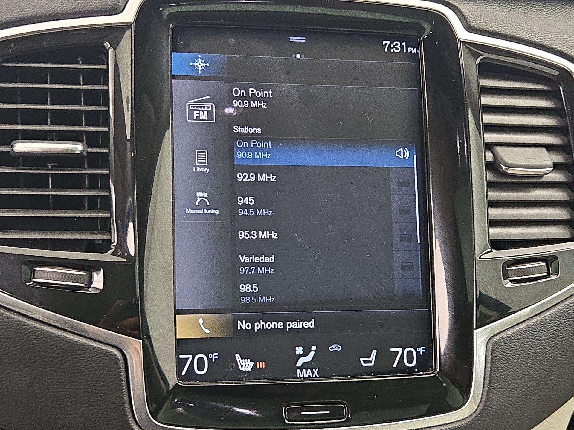 Thumbnail: 2022 Volvo XC90 - 16