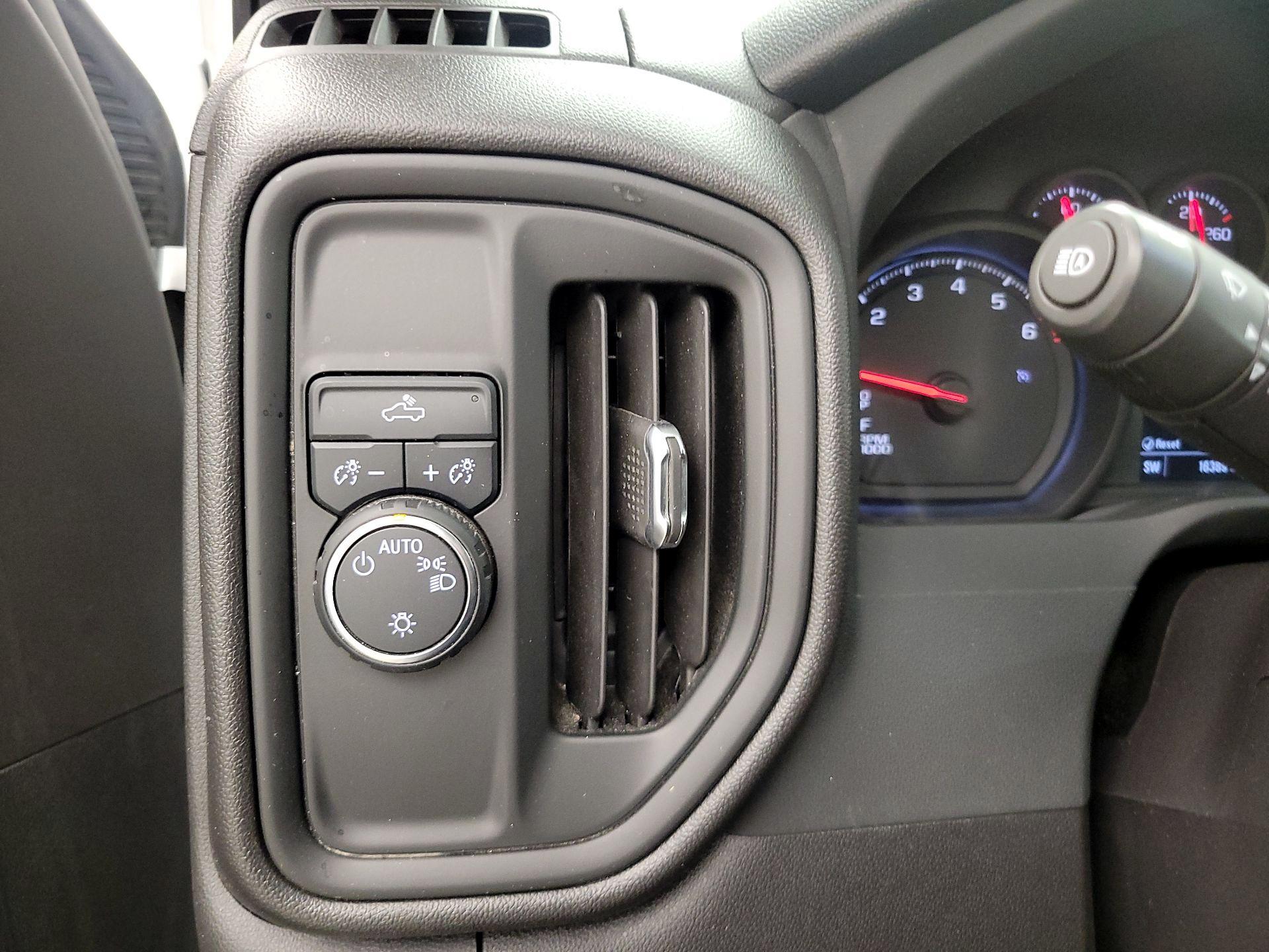 Thumbnail: 2024 Chevrolet Silverado 1500 - 13