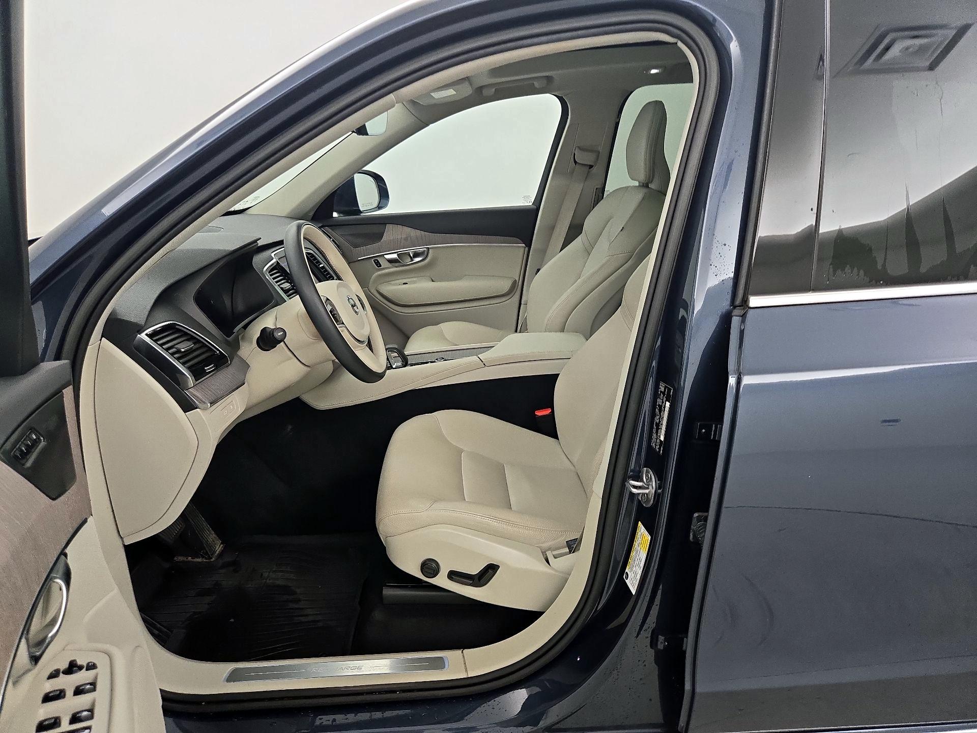 Thumbnail: 2023 Volvo XC90 - 11