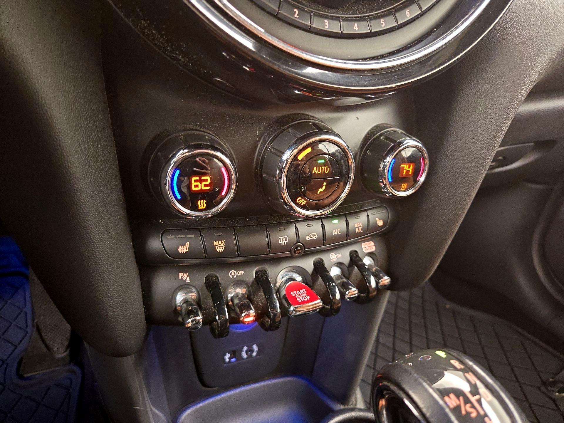 Thumbnail: 2018 MINI Cooper - 17